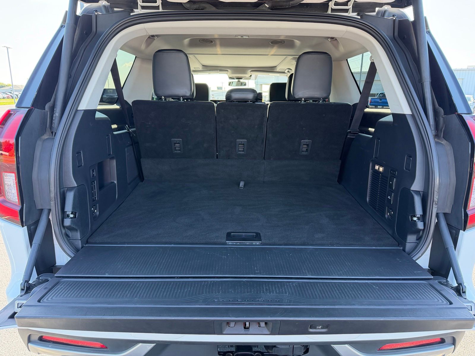 2025 Ford Expedition Max image 12