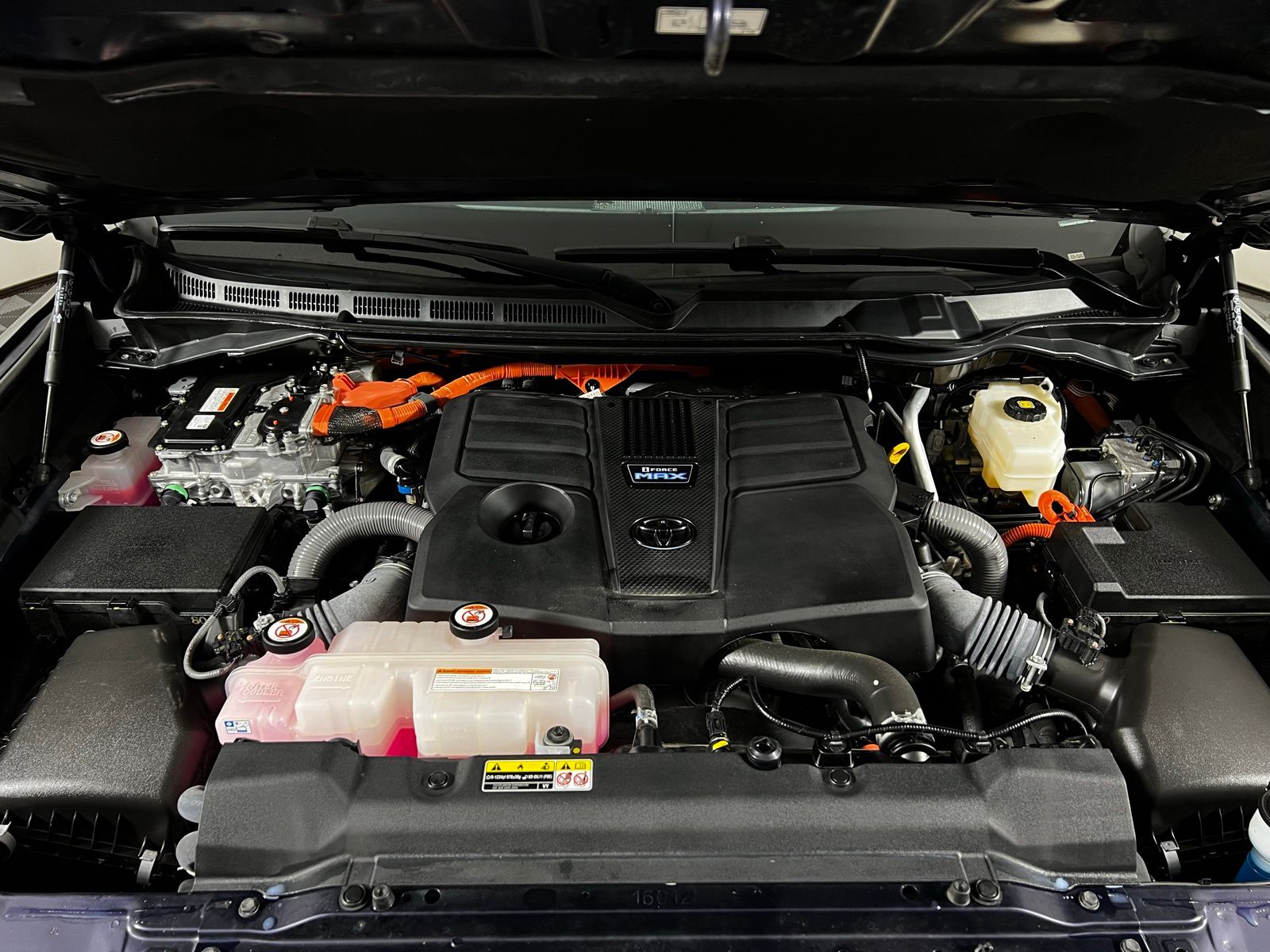 Thumbnail: 2023 Toyota Sequoia - 9