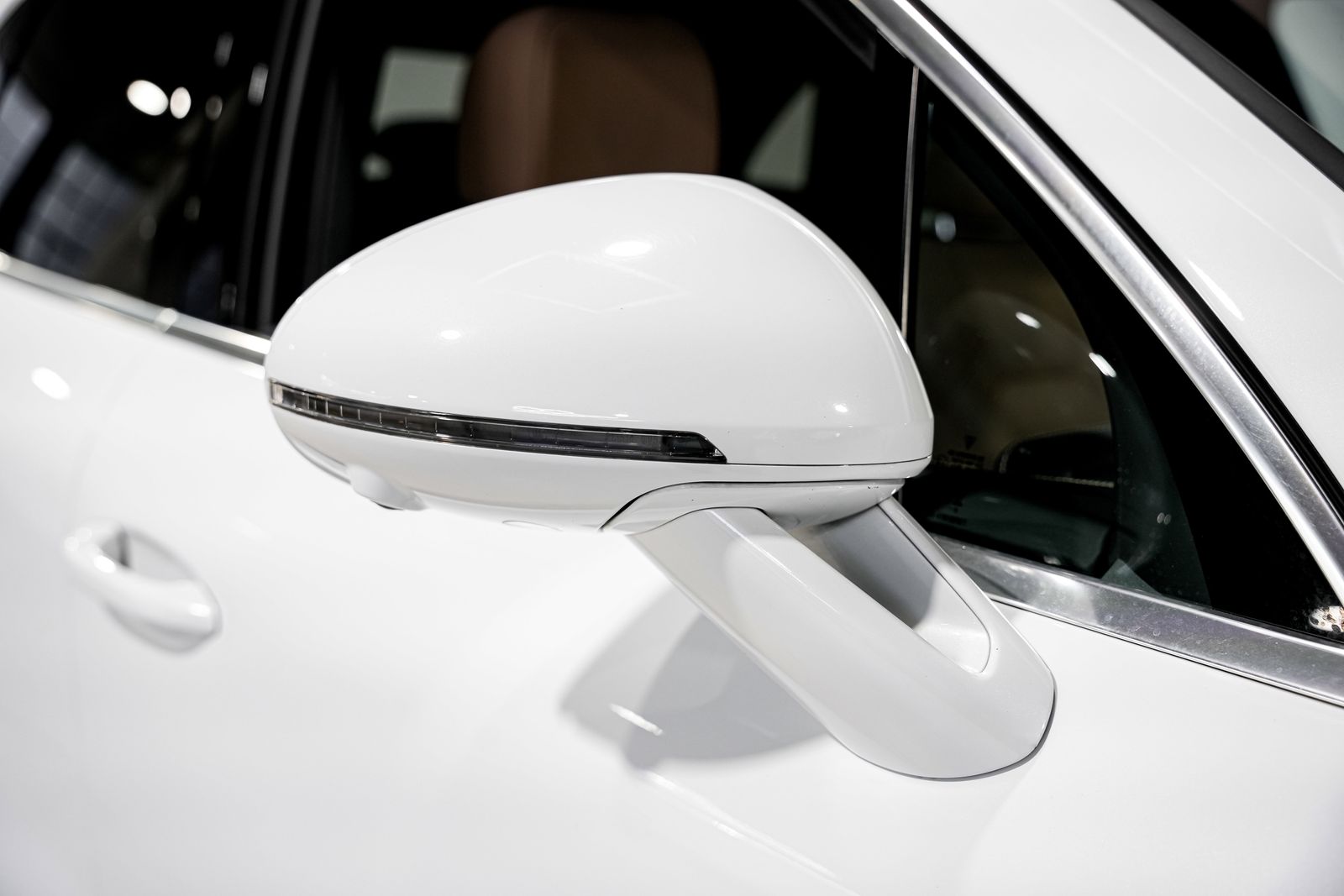 2023 Porsche Macan S — photo 44