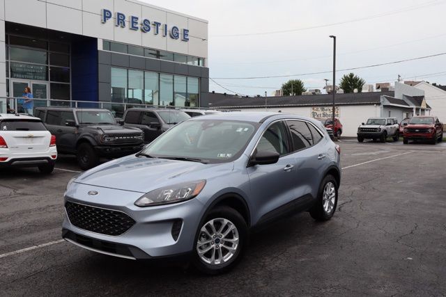 Iced Blue Silver Metallic 2022 Ford Escape SUV / Crossover All-Wheel Drive 8-Speed Automatic
