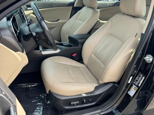 Used 2015 Black Kia EX image 8