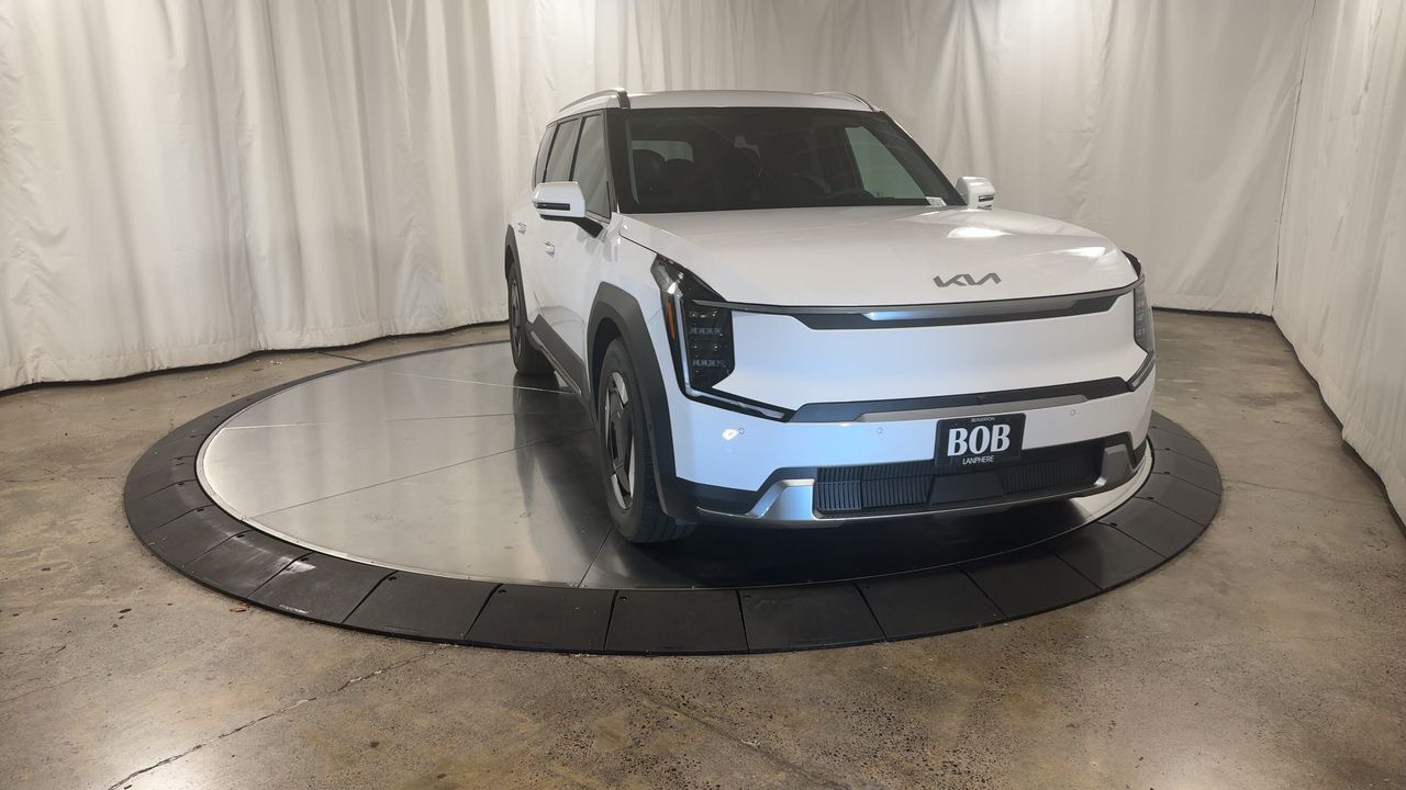 2026 Kia EV9 Wind photo 4