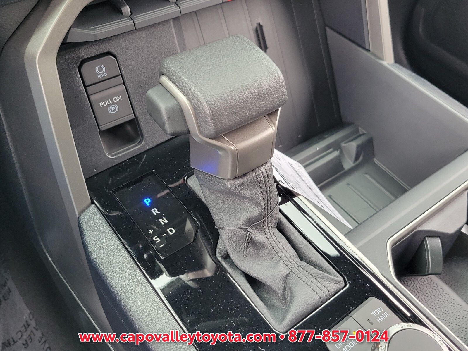 2025 Toyota Tundra SR5 - Photo 15