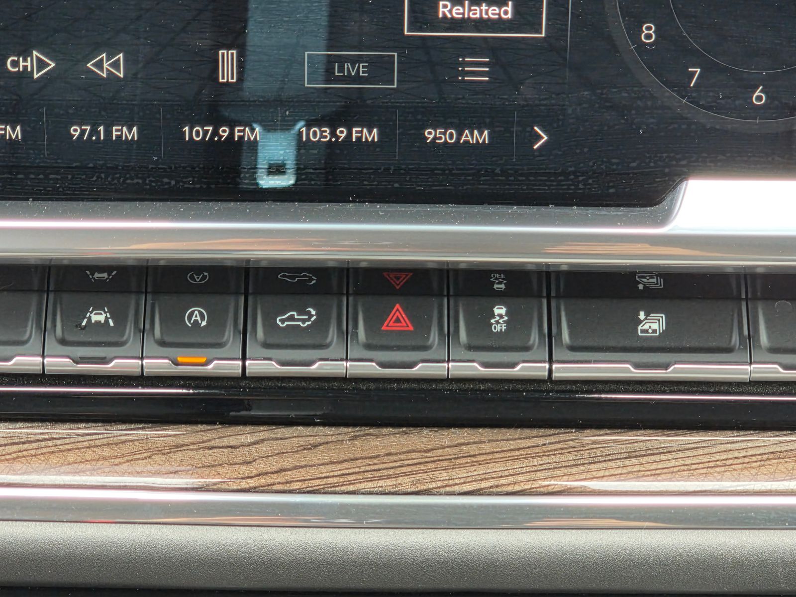 Used 2023 Black GMC Elevation image 19
