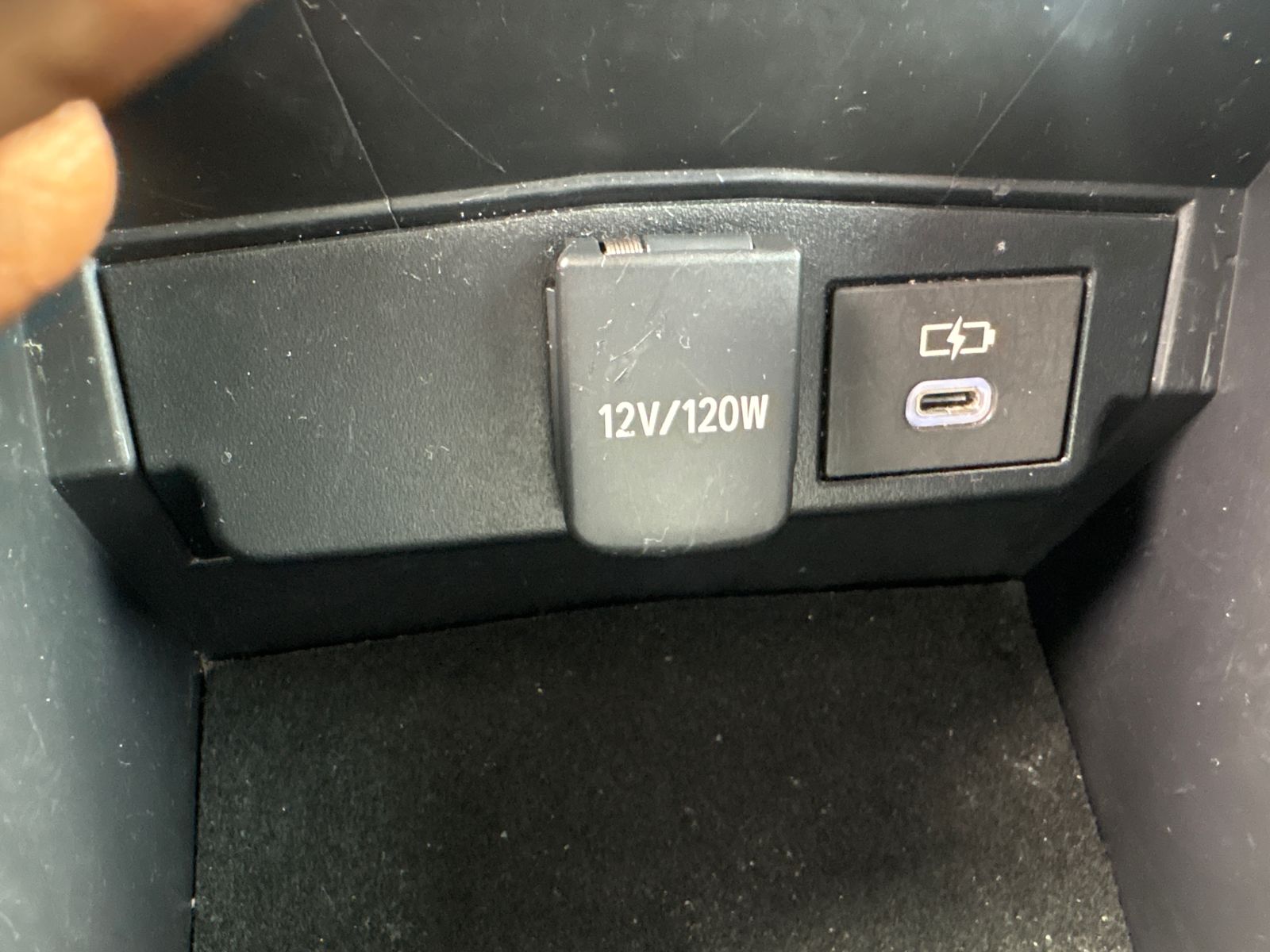 Used 2025 Ice Toyota SE image 20