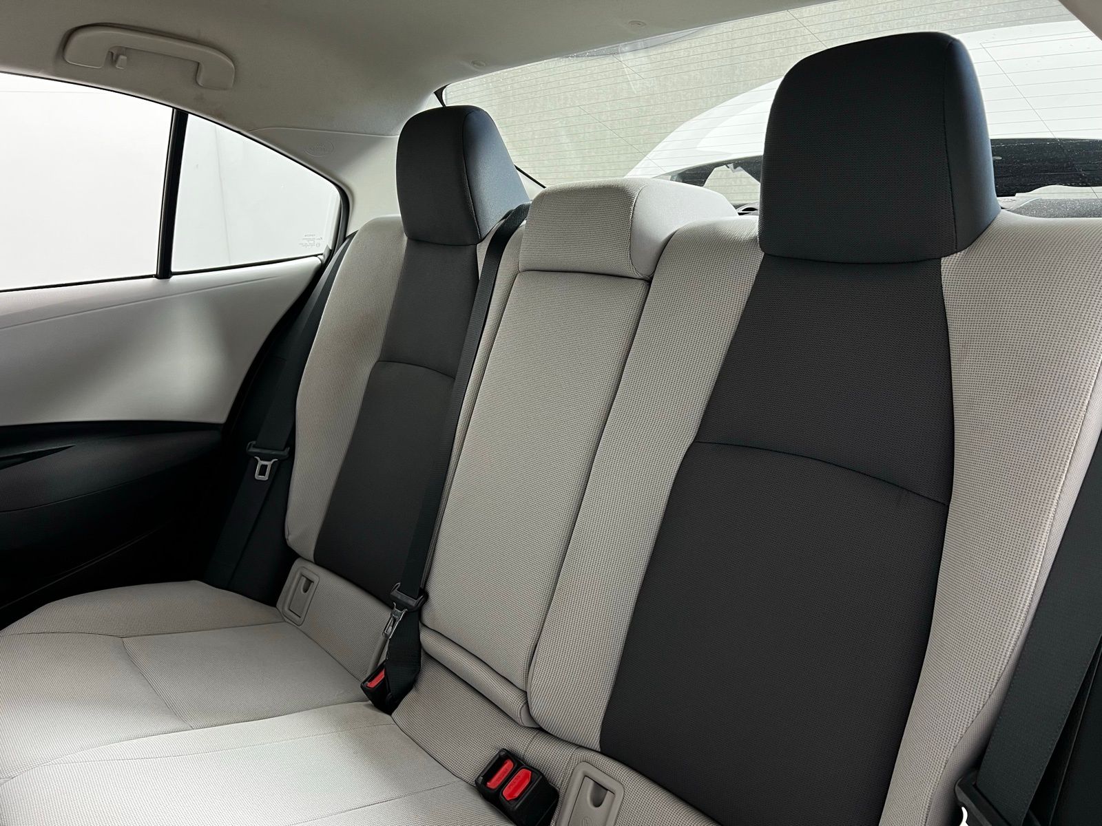 2022 Toyota Corolla LE 17