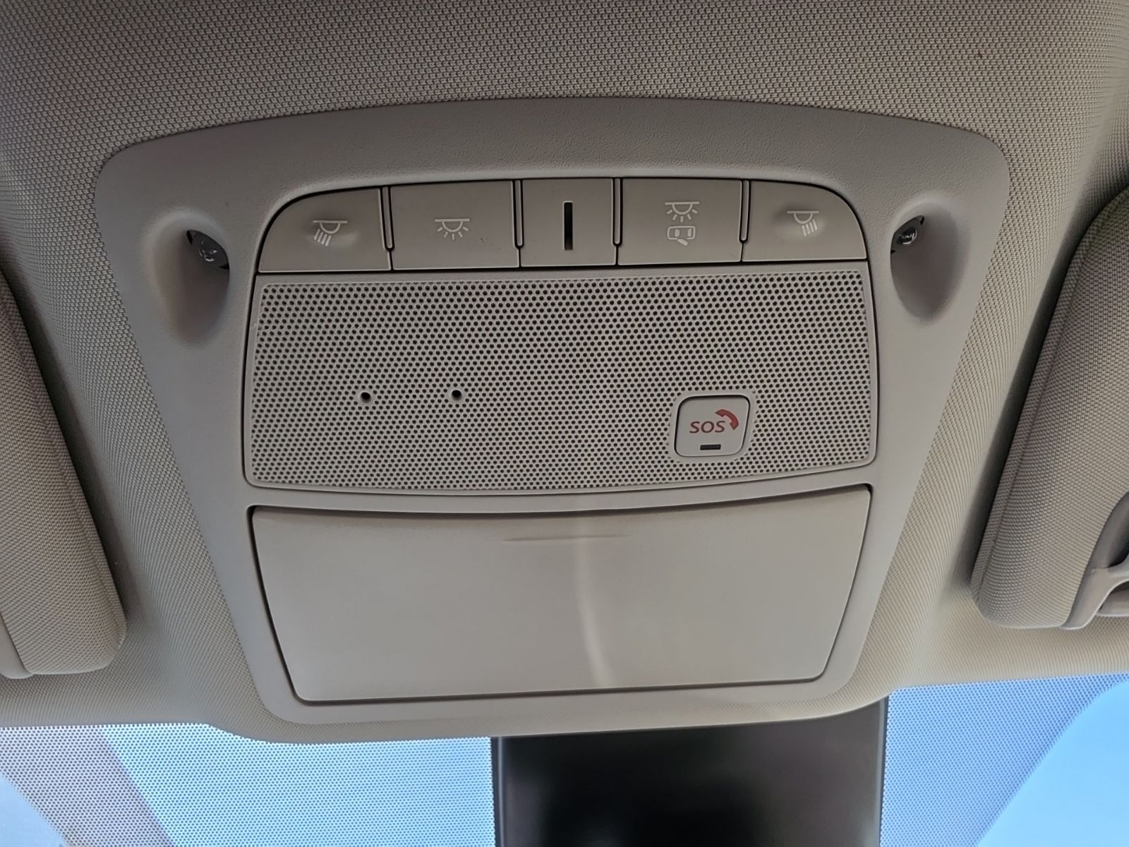 Used 2022 Brown Nissan Platinum image 39