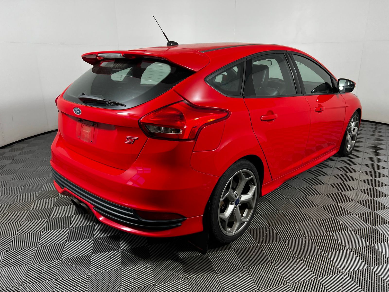 2016 Ford Focus ST 5
