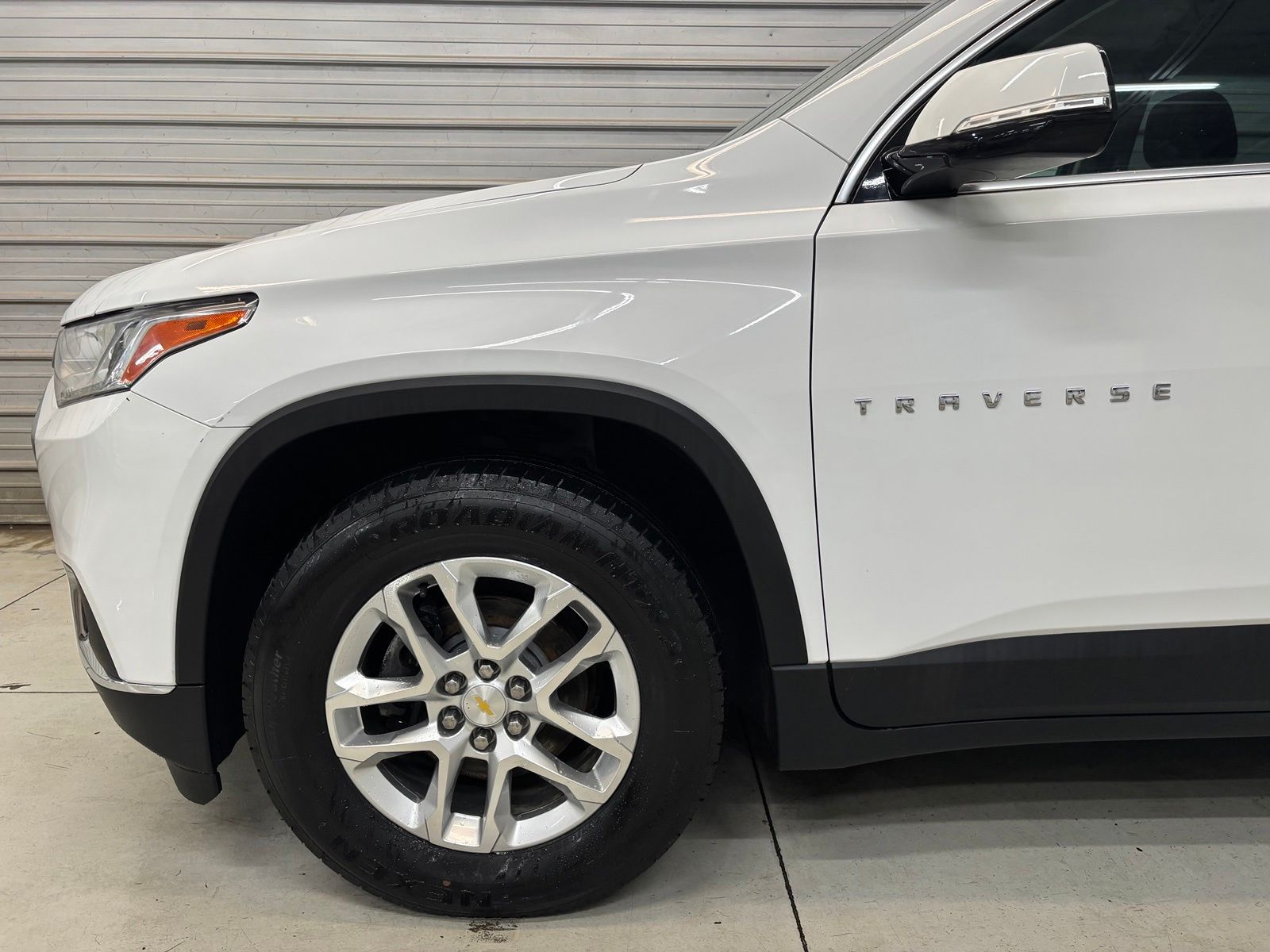 Photo 4 of 2018 Chevrolet Traverse LT Cloth