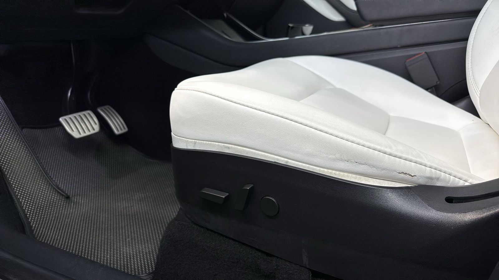 Used Car 2020 Tesla Model Y  Performance For Sale Under $30,000 In Austin, Texas