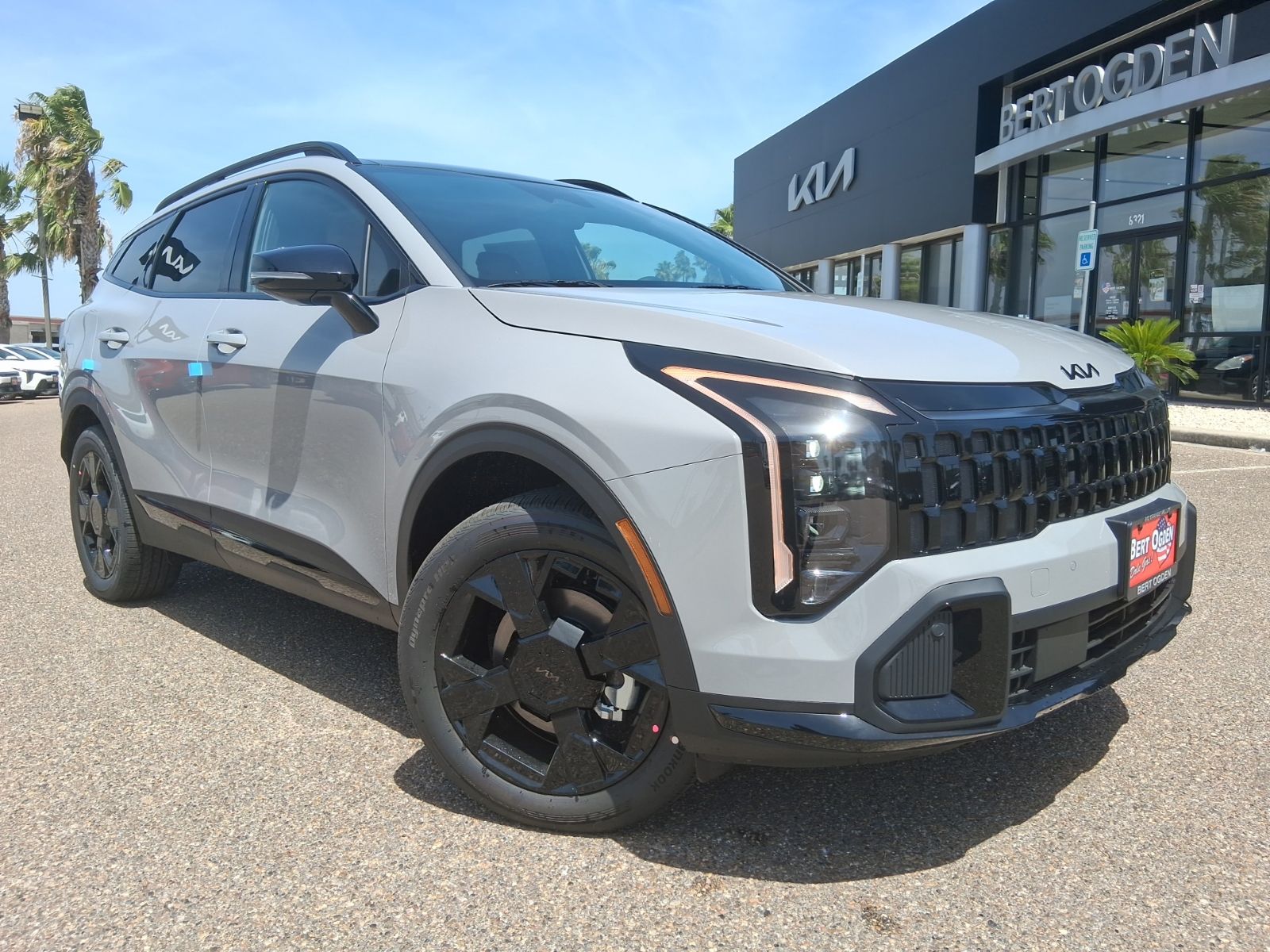 Gray 2026 Kia Sportage Hybrid SUV / Crossover All-Wheel Drive 6-Speed Automatic