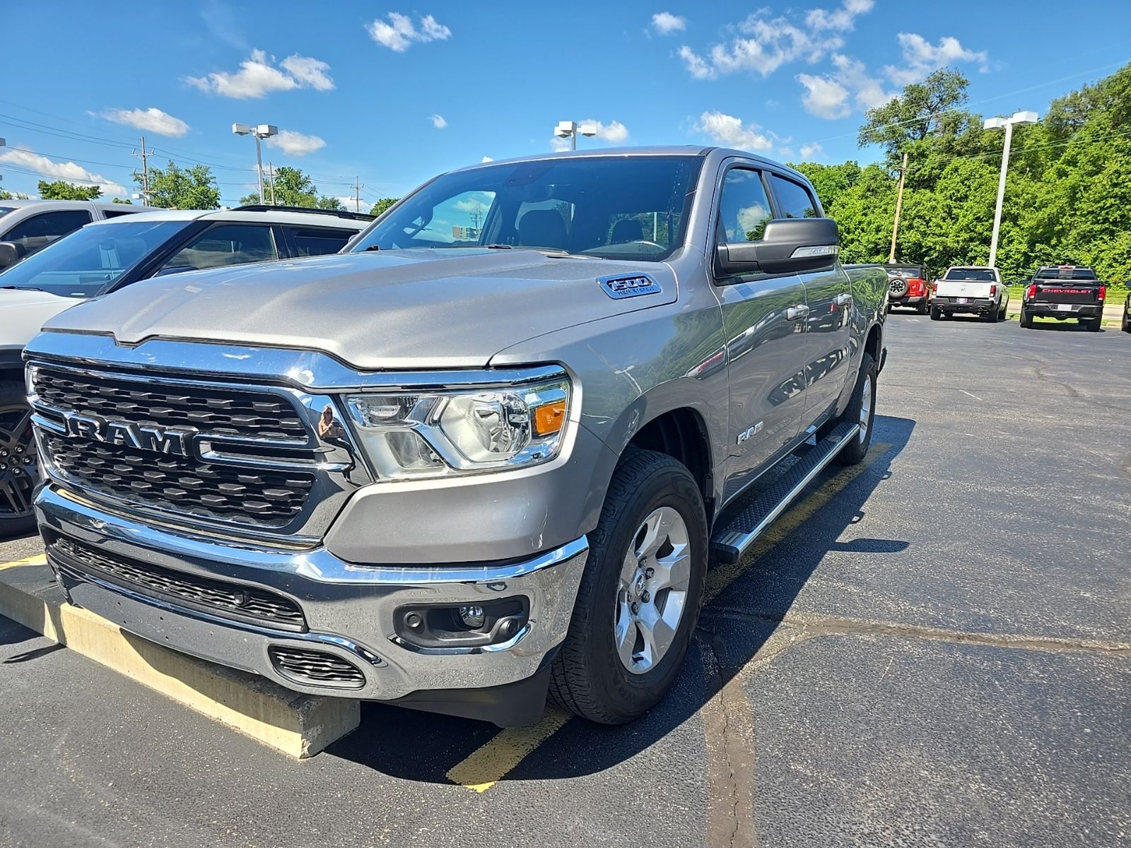 Billet Silver Metallic Clearcoat 2022 RAM 1500 Pickup Truck Four-Wheel Drive 8-Speed Automatic