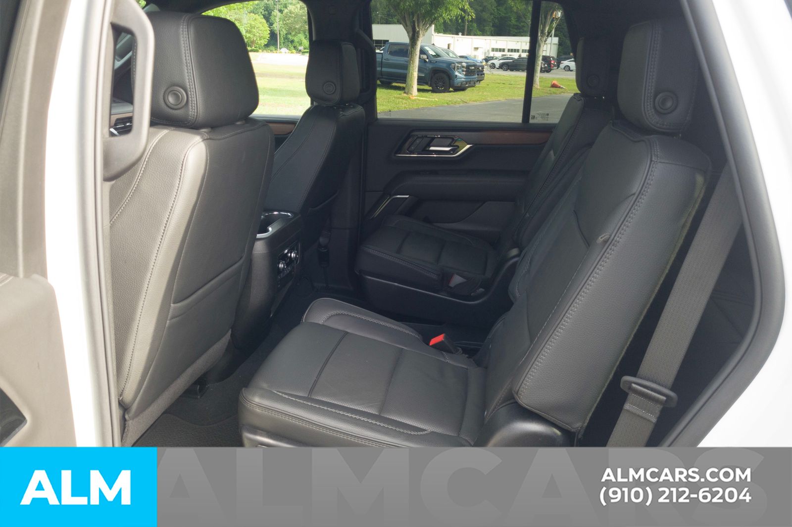 Used 2025 Summit White GMC Denali image 19