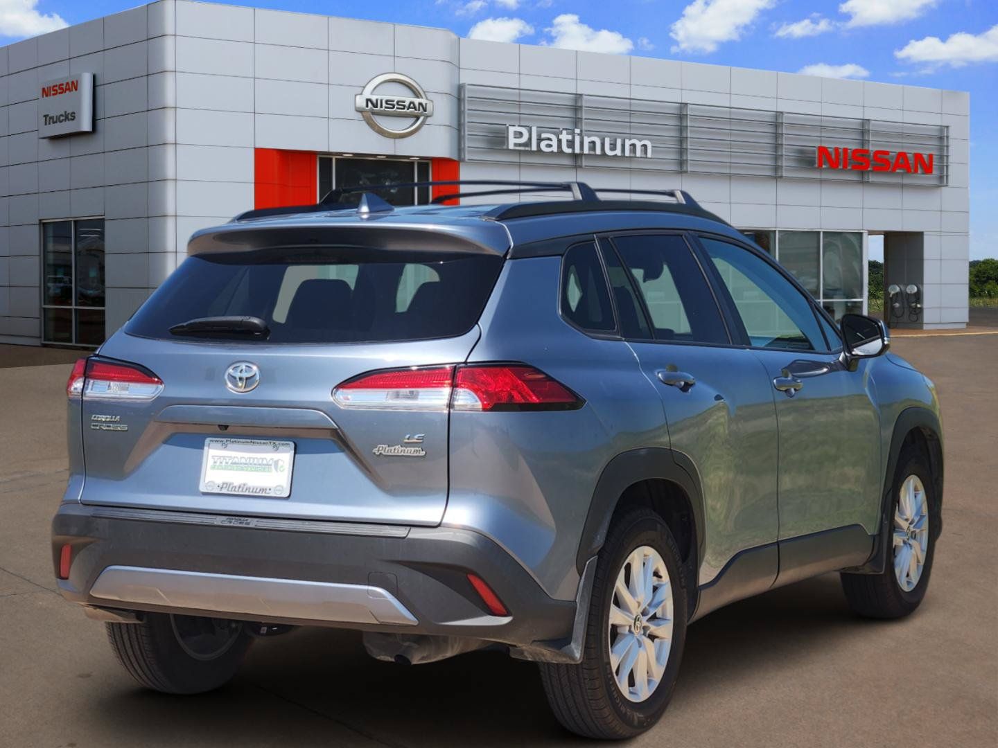 View vehicle photo 4