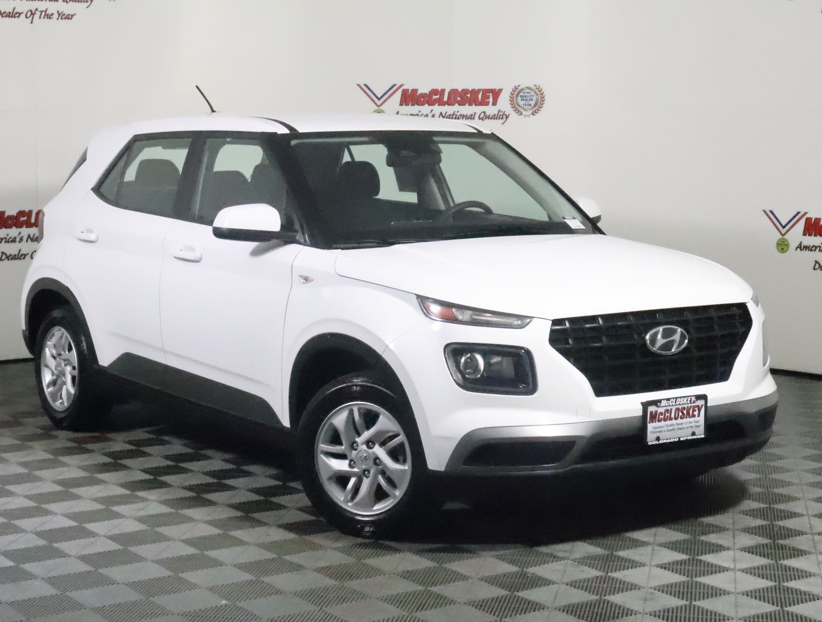 2024 Hyundai Venue SE photo