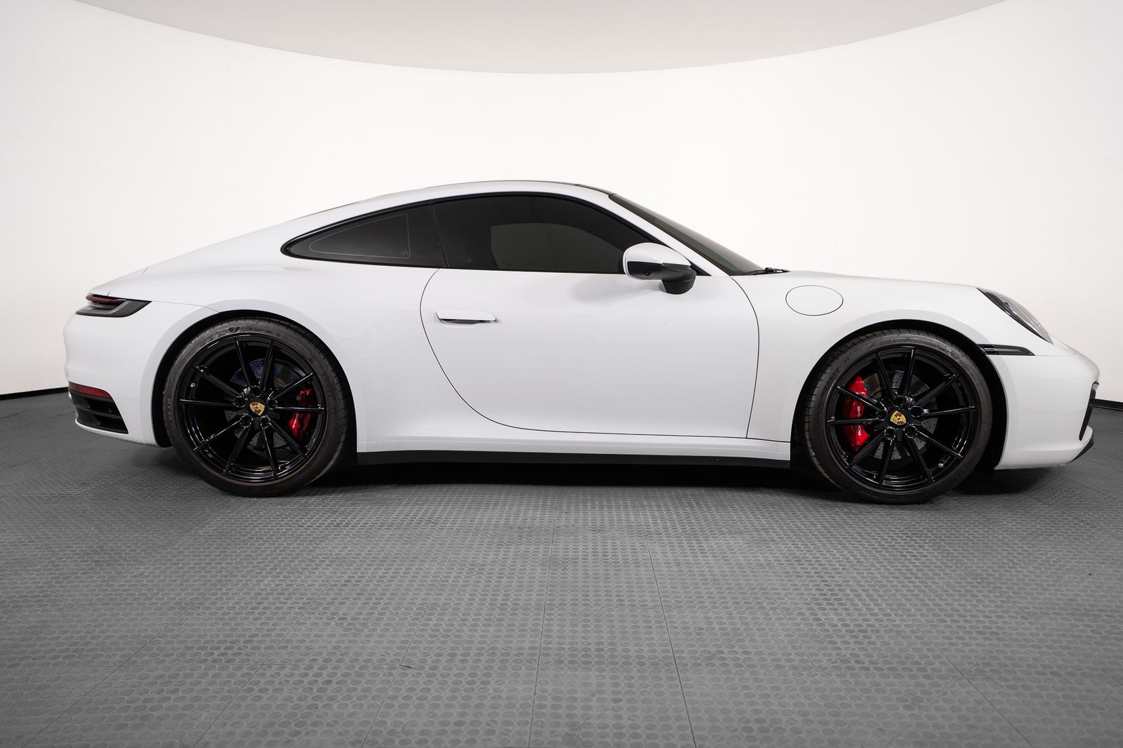 2023 Porsche 911 Carrera S — full photo 6 of 40