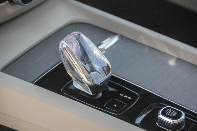 2025 Volvo V60 Cross Country Ultra - Photo 23