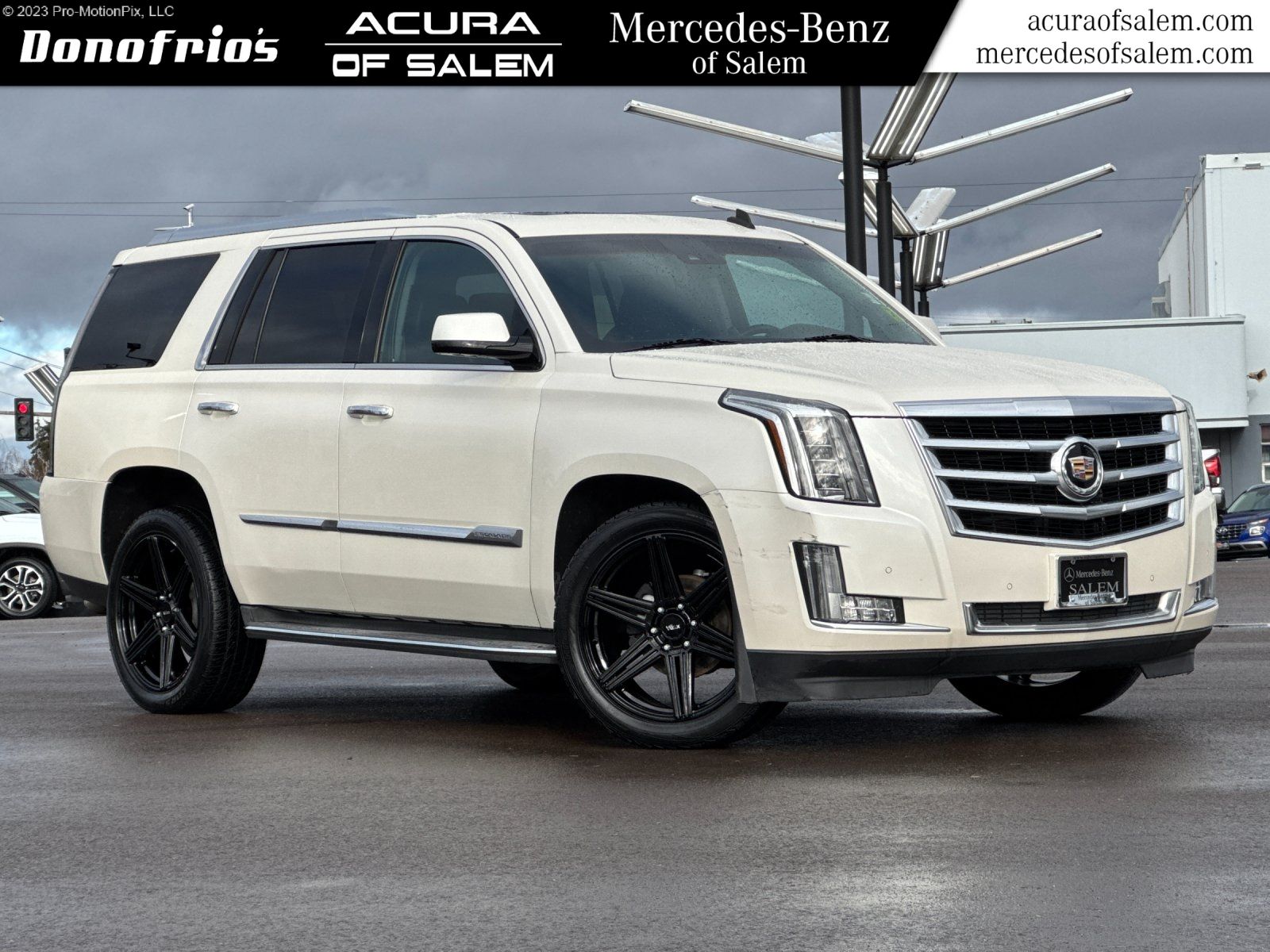 used 2015 Cadillac Escalade car, priced at $21,998