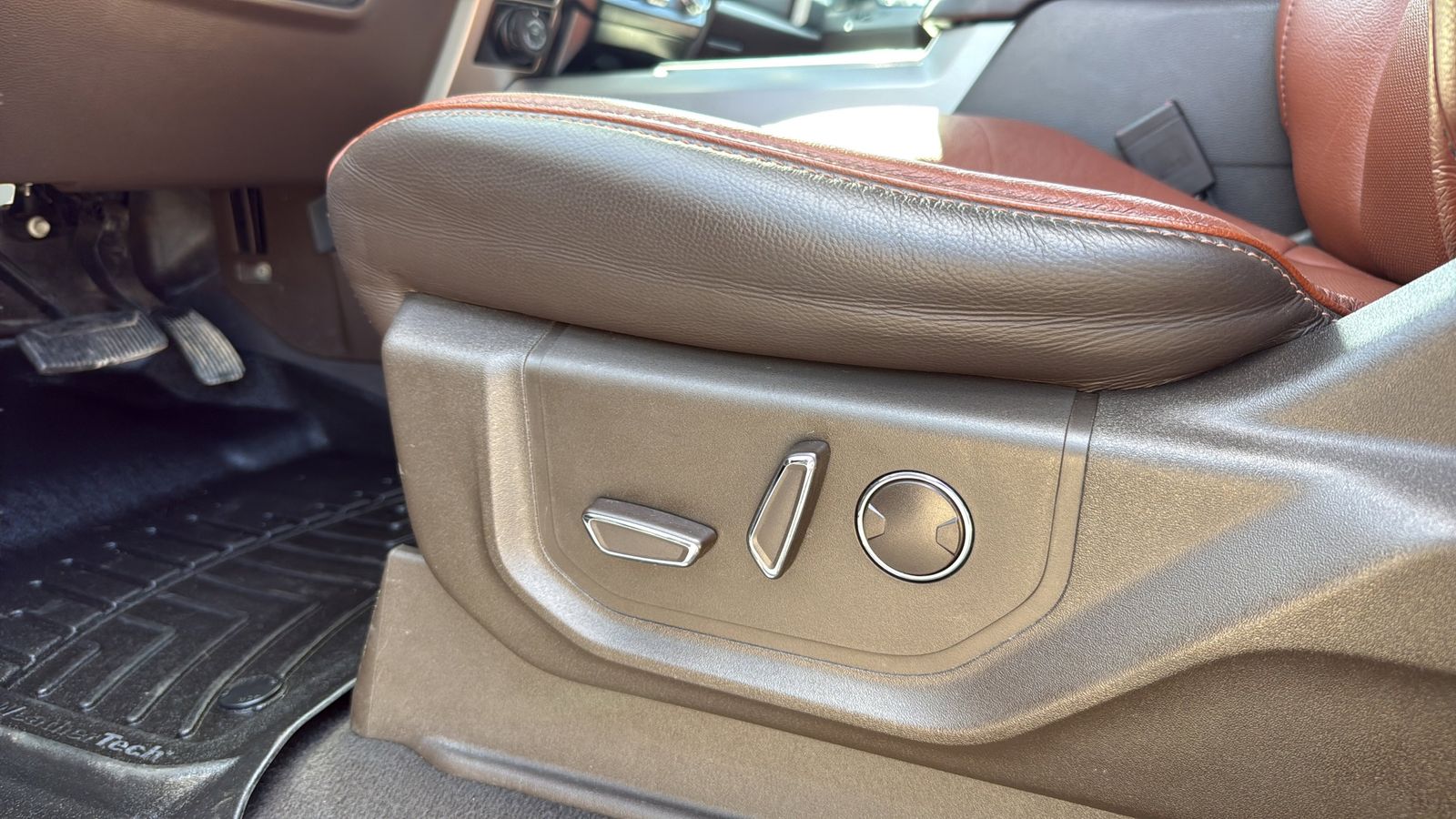 Used Car 2022 Ford F-350sd  King Ranch For Sale Under $80,000 In Austin, Texas
