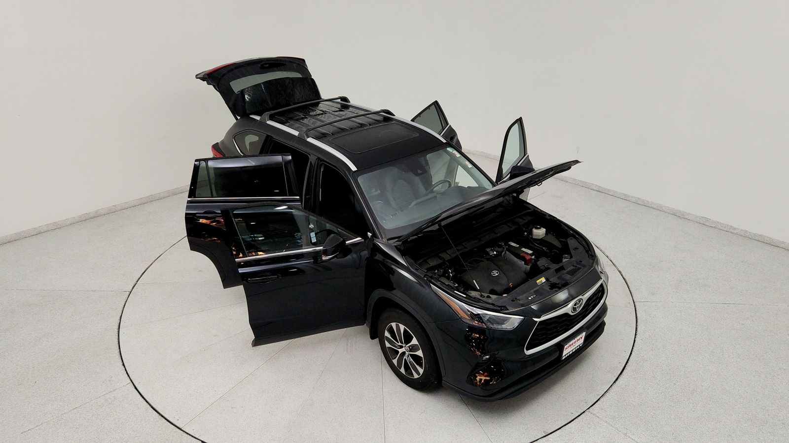 Used 2022 Black Toyota XLE image 21