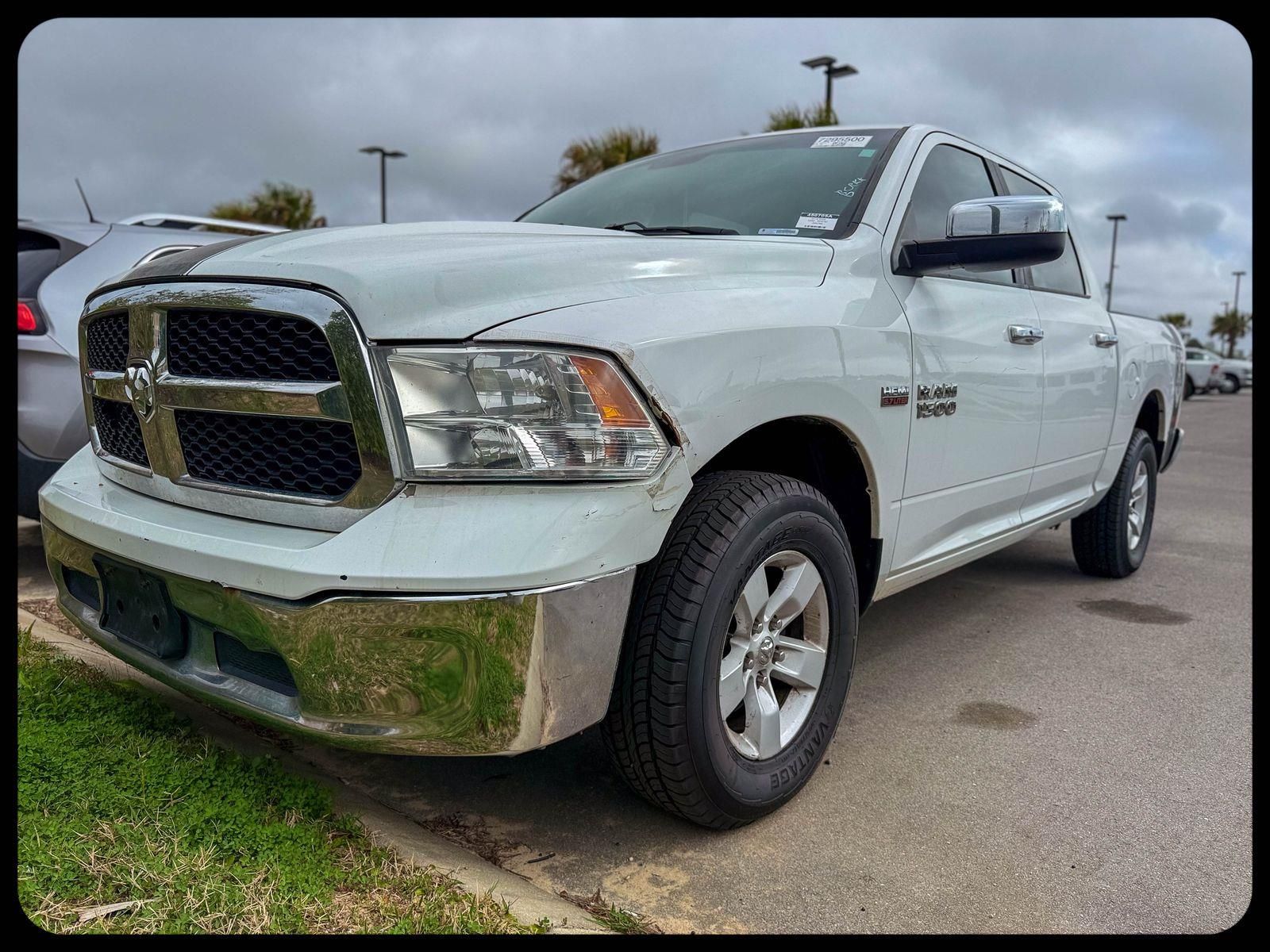 2018 RAM 1500 SLT Crew Cab 4WD
