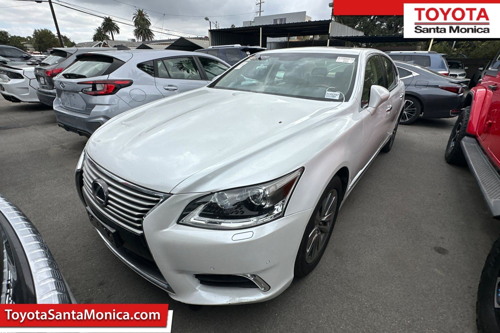 White Pearl 2016 Lexus LS Sedan Rear-Wheel Drive 8-Speed Automatic