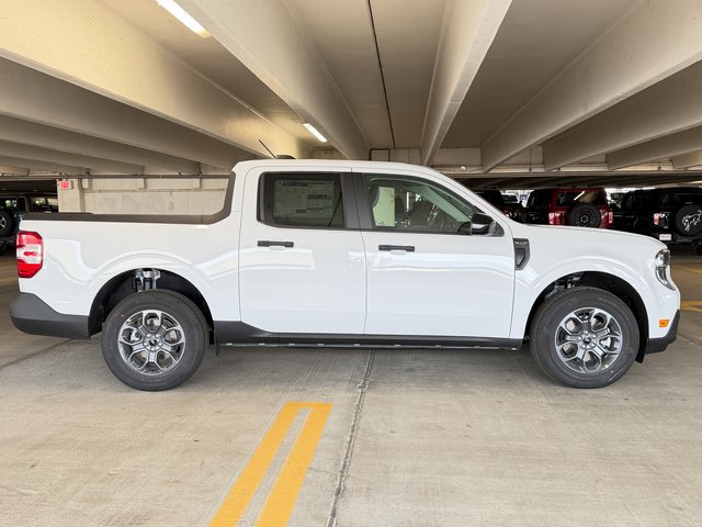 New 2026 Oxford White Ford XLT image 6