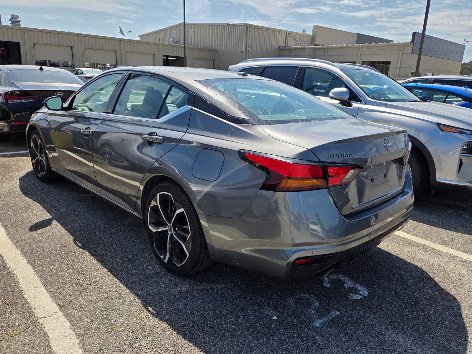 Used 2025 Gun Metallic Nissan 2.5 SR image 7