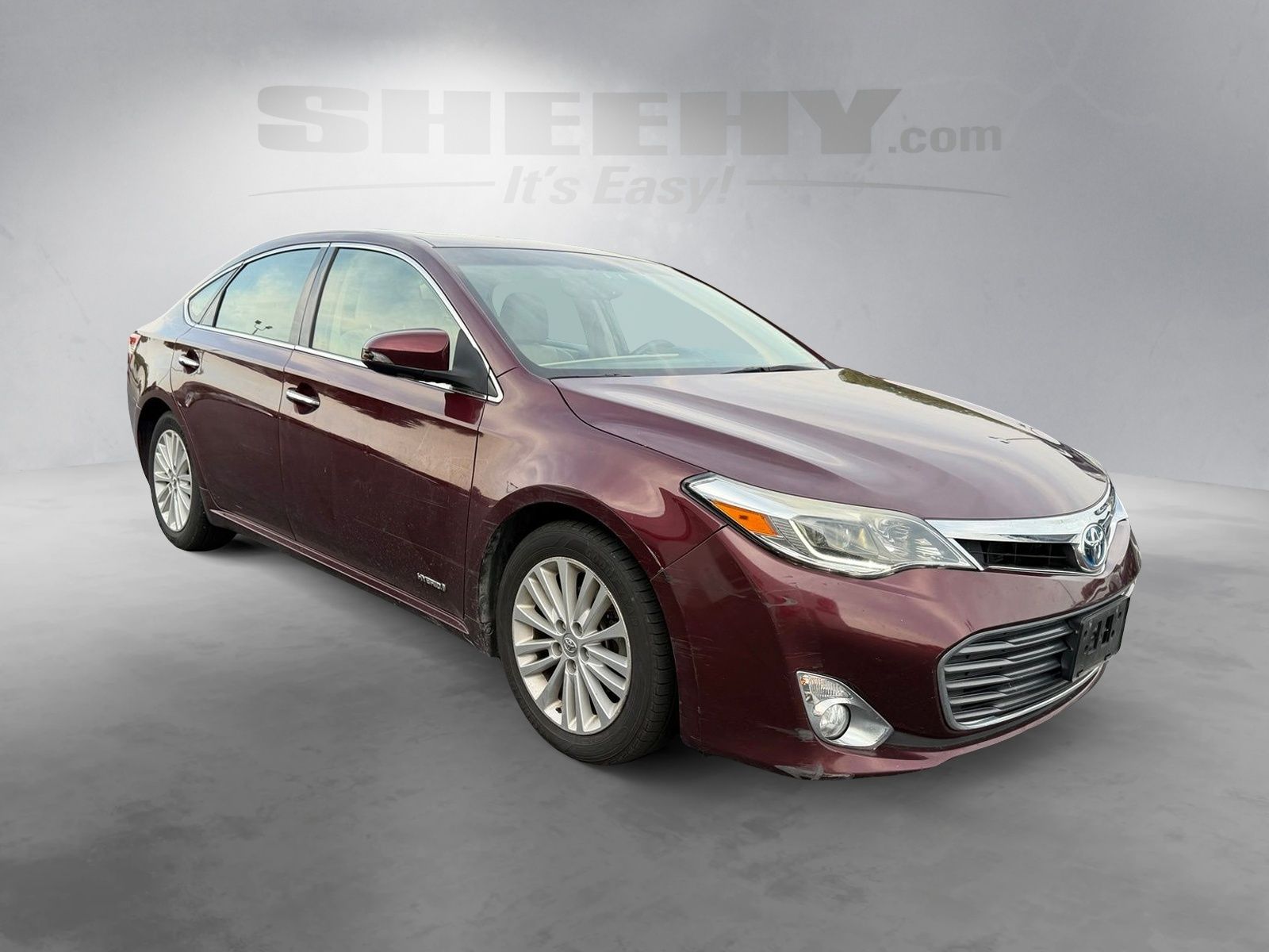 Used 2014 Red Toyota Limited image 2