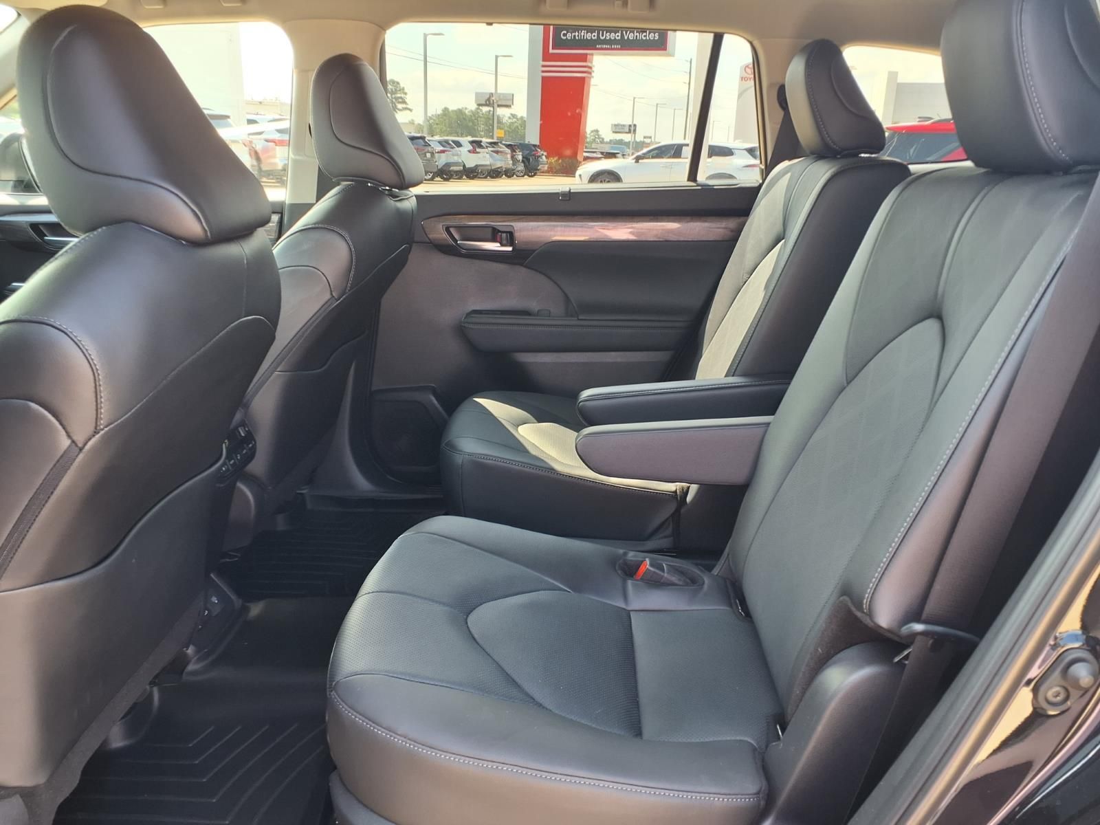 2024 Toyota Highlander Platinum Black at Toyota of Victoria