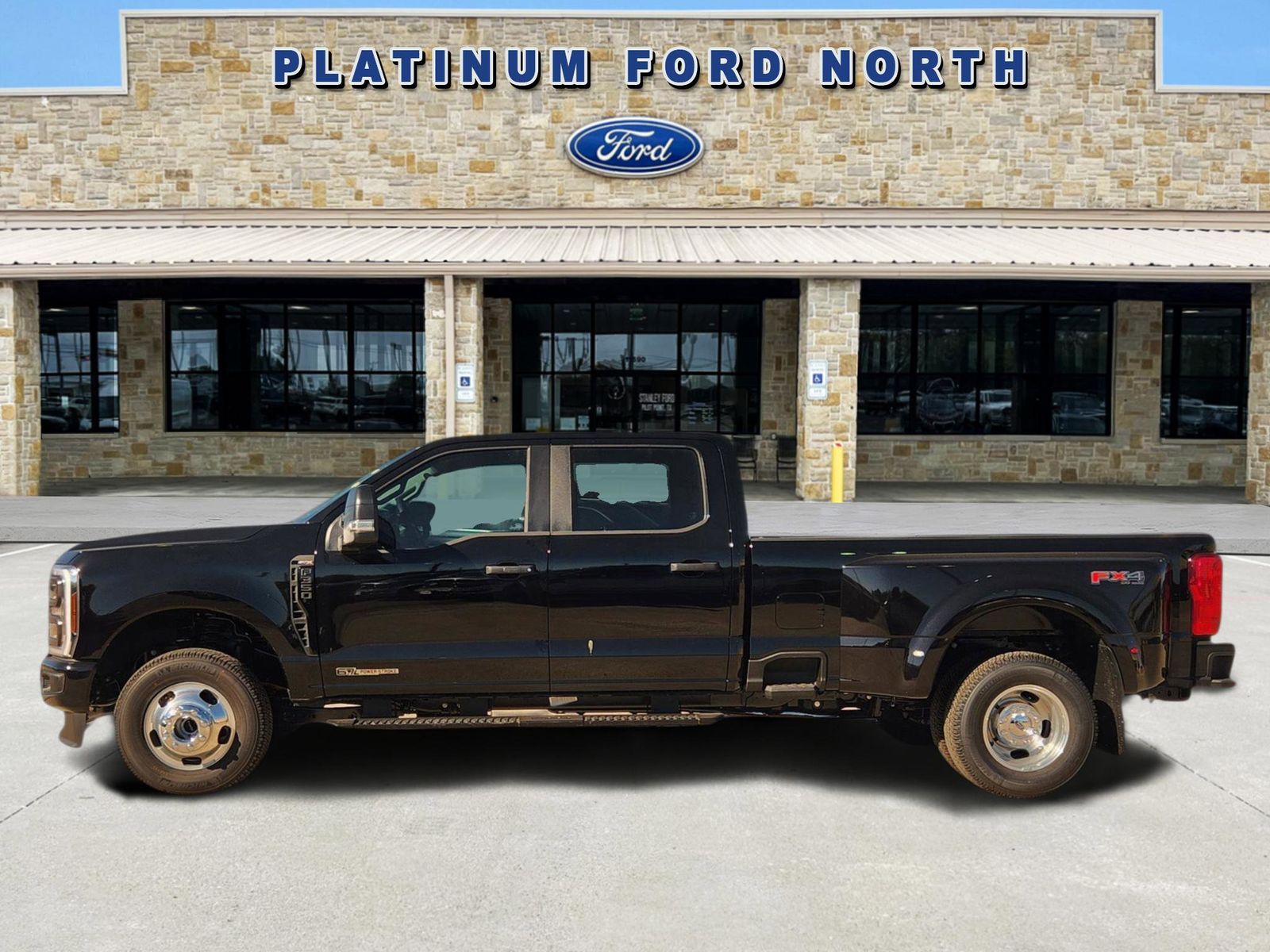 View vehicle photo 3