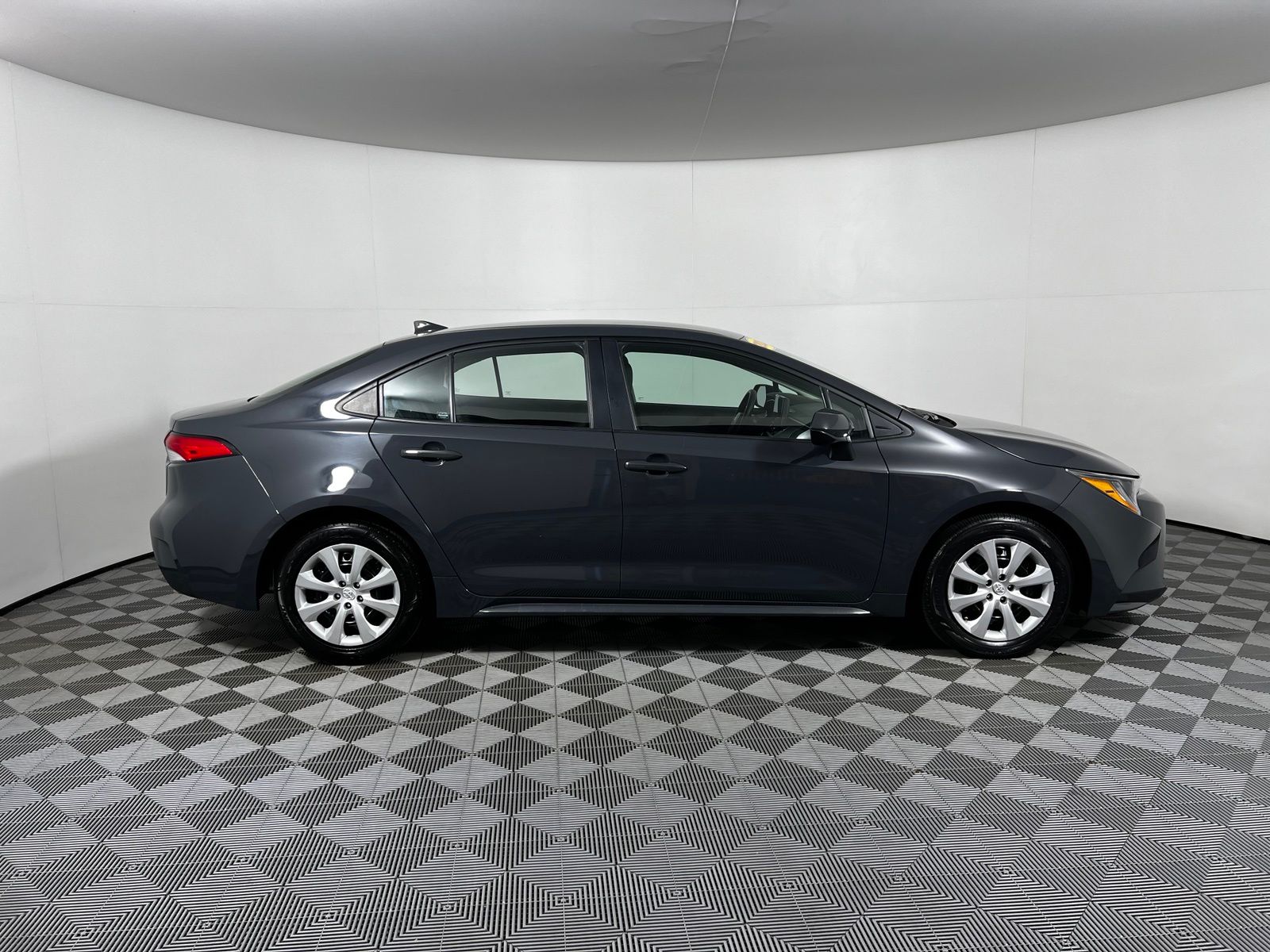 Thumbnail: 2024 Toyota Corolla - 4