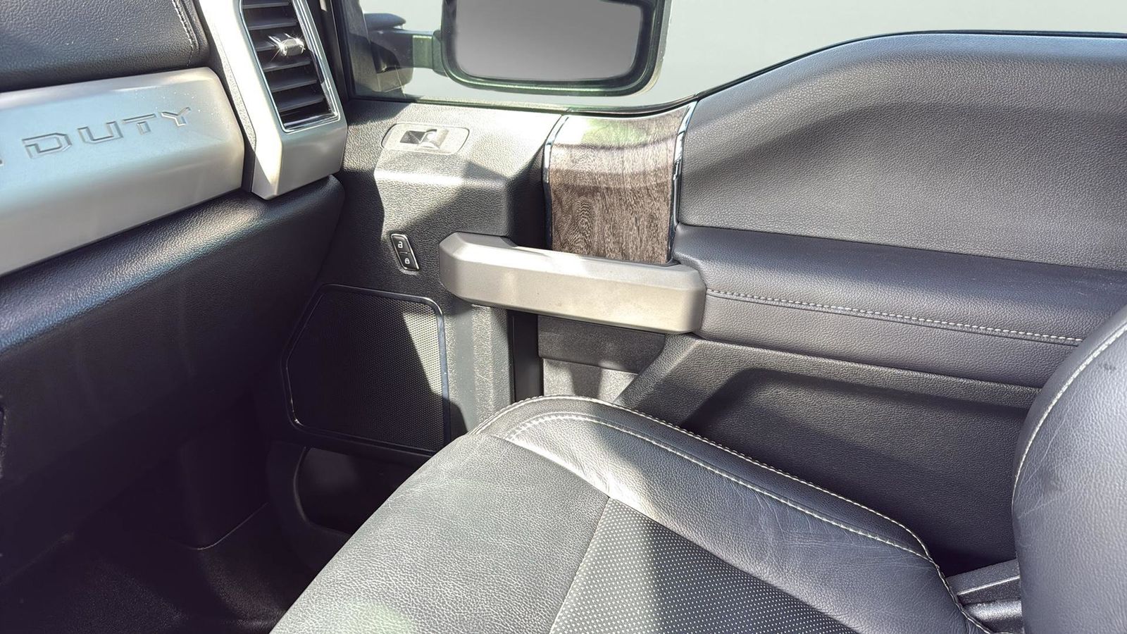 Used Car 2019 Ford F-250sd  Lariat For Sale Under $60,000 In Austin, Texas