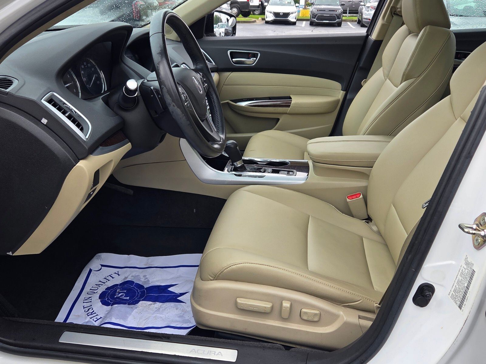 Used 2019 White Acura 2.4L image 5