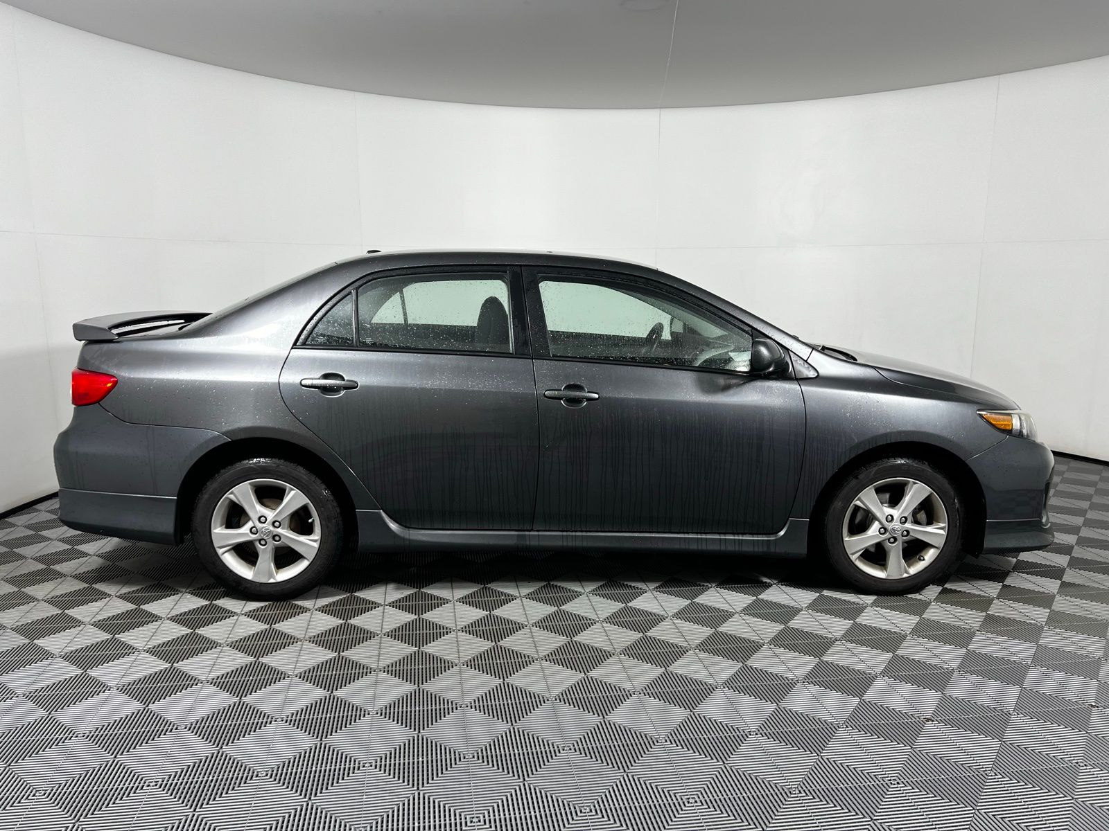 2013 Toyota Corolla S 4