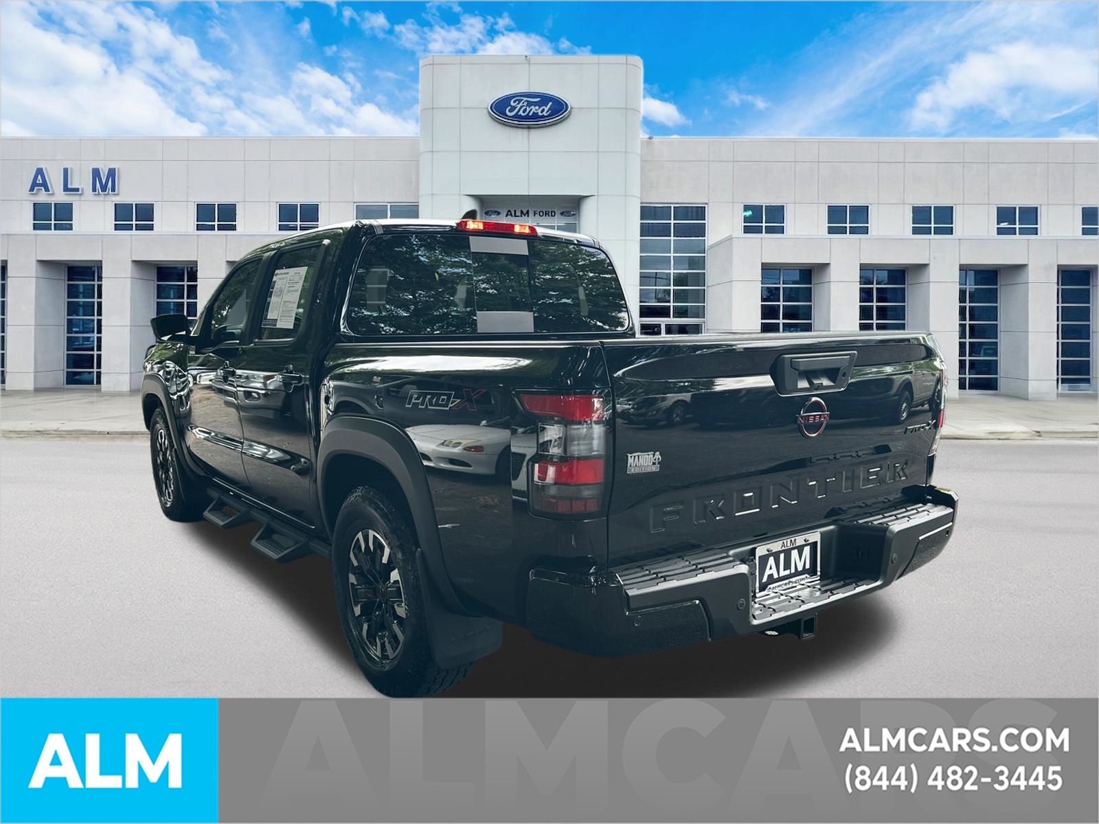 Used 2024 Black Nissan PRO-X image 8