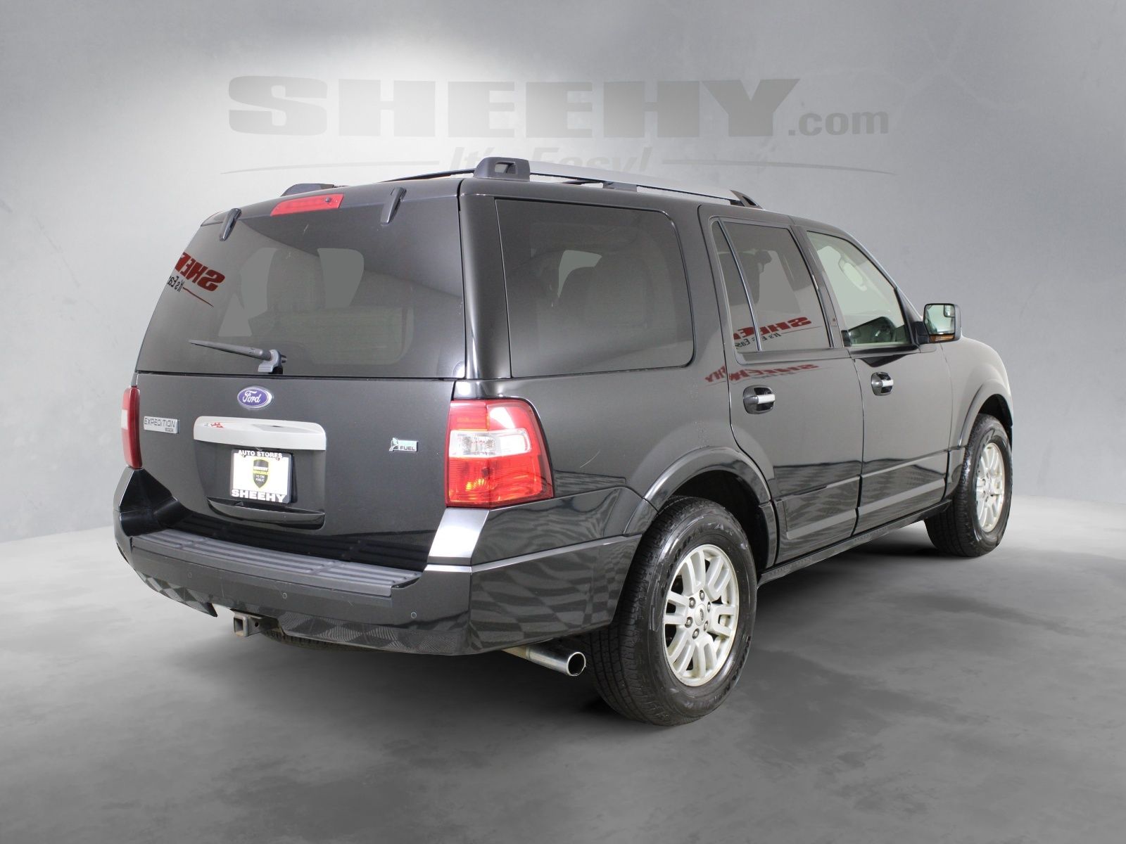 Used 2014 Black Ford Limited image 12