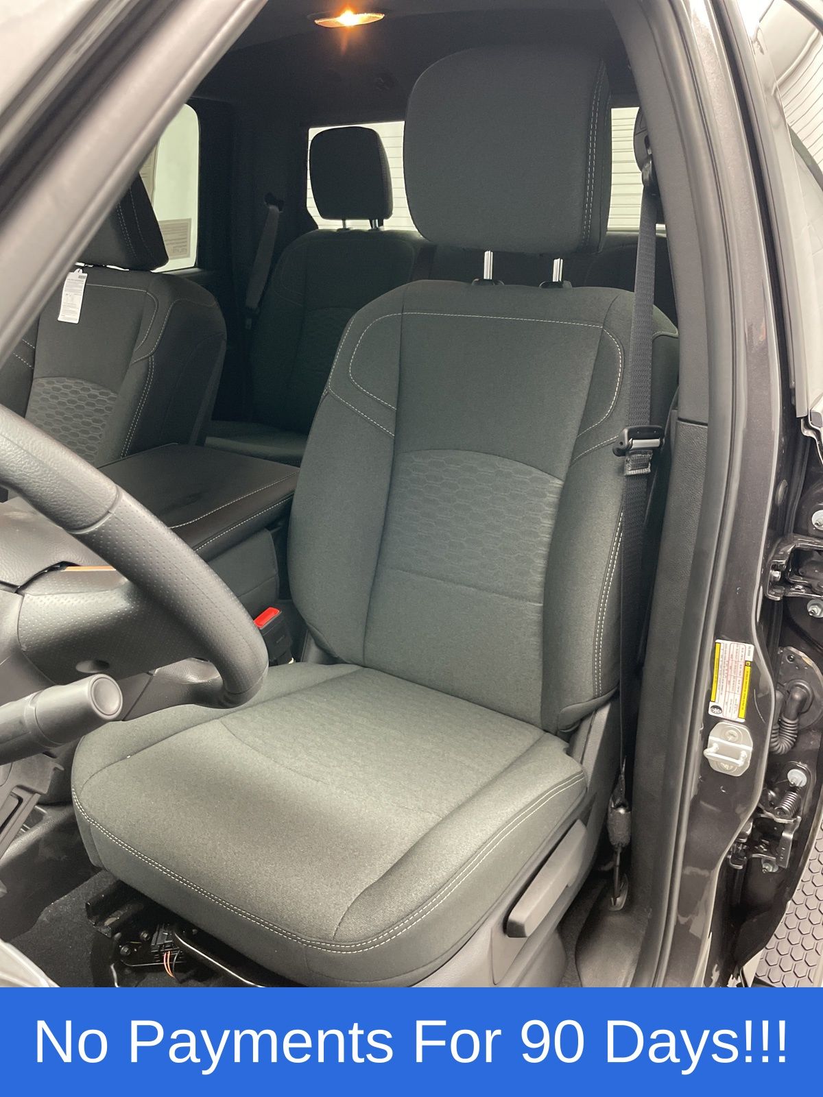 2025 RAM 2500 Tradesman - Photo 12