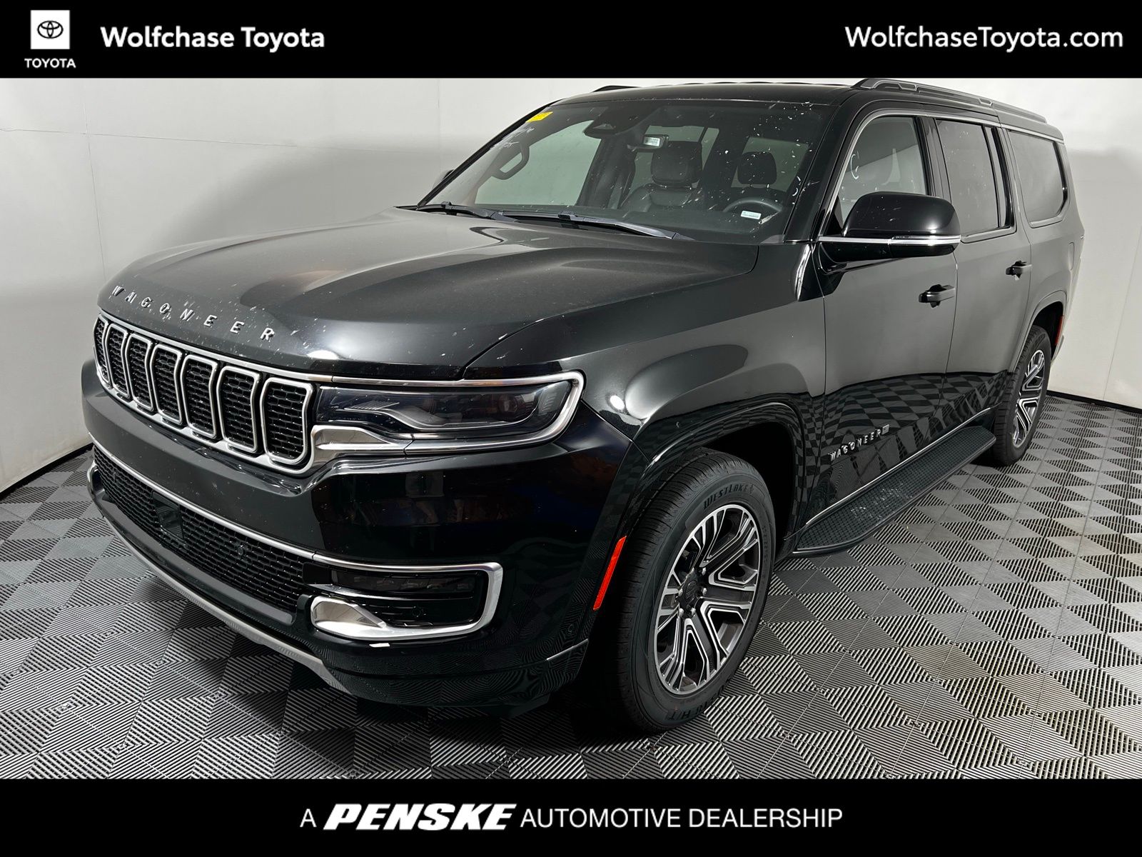 2023 Jeep Wagoneer Series II Hero Image