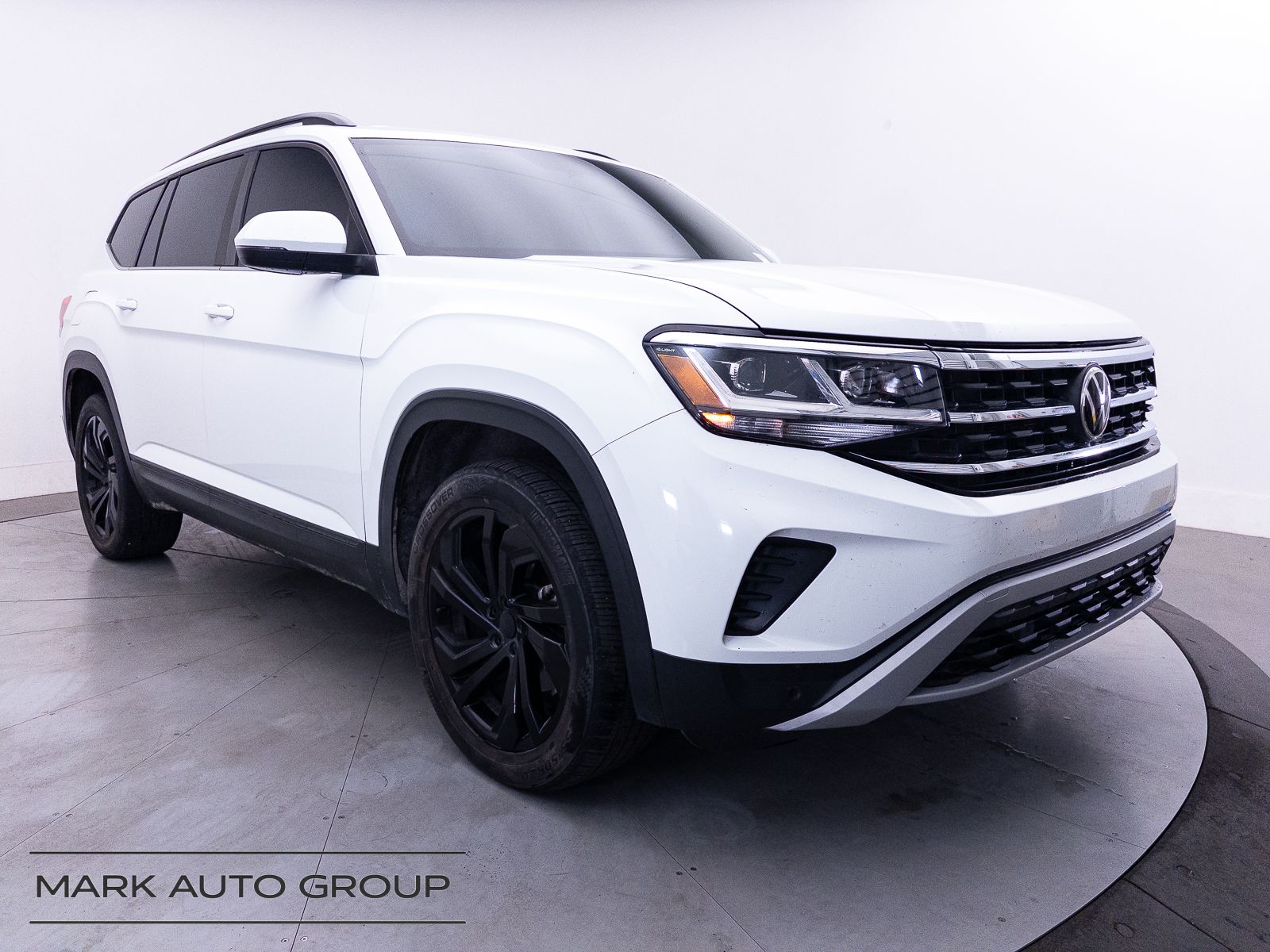 2022 Volkswagen Atlas 3.6L V6 SE w/Technology