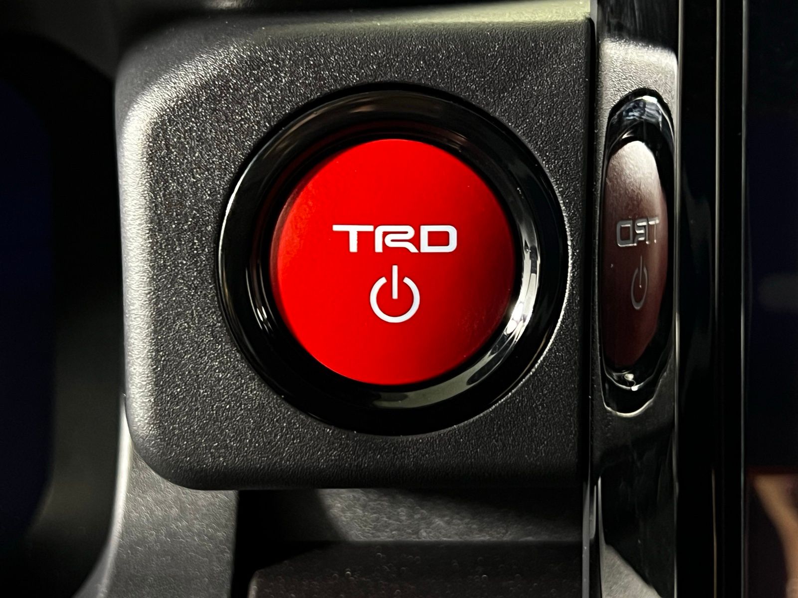Thumbnail: 2025 Toyota 4Runner - 22