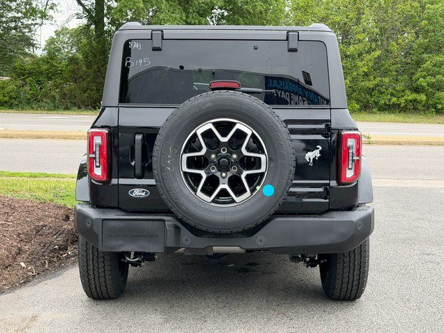 New 2026 Shadow Black Ford Outer Banks image 6