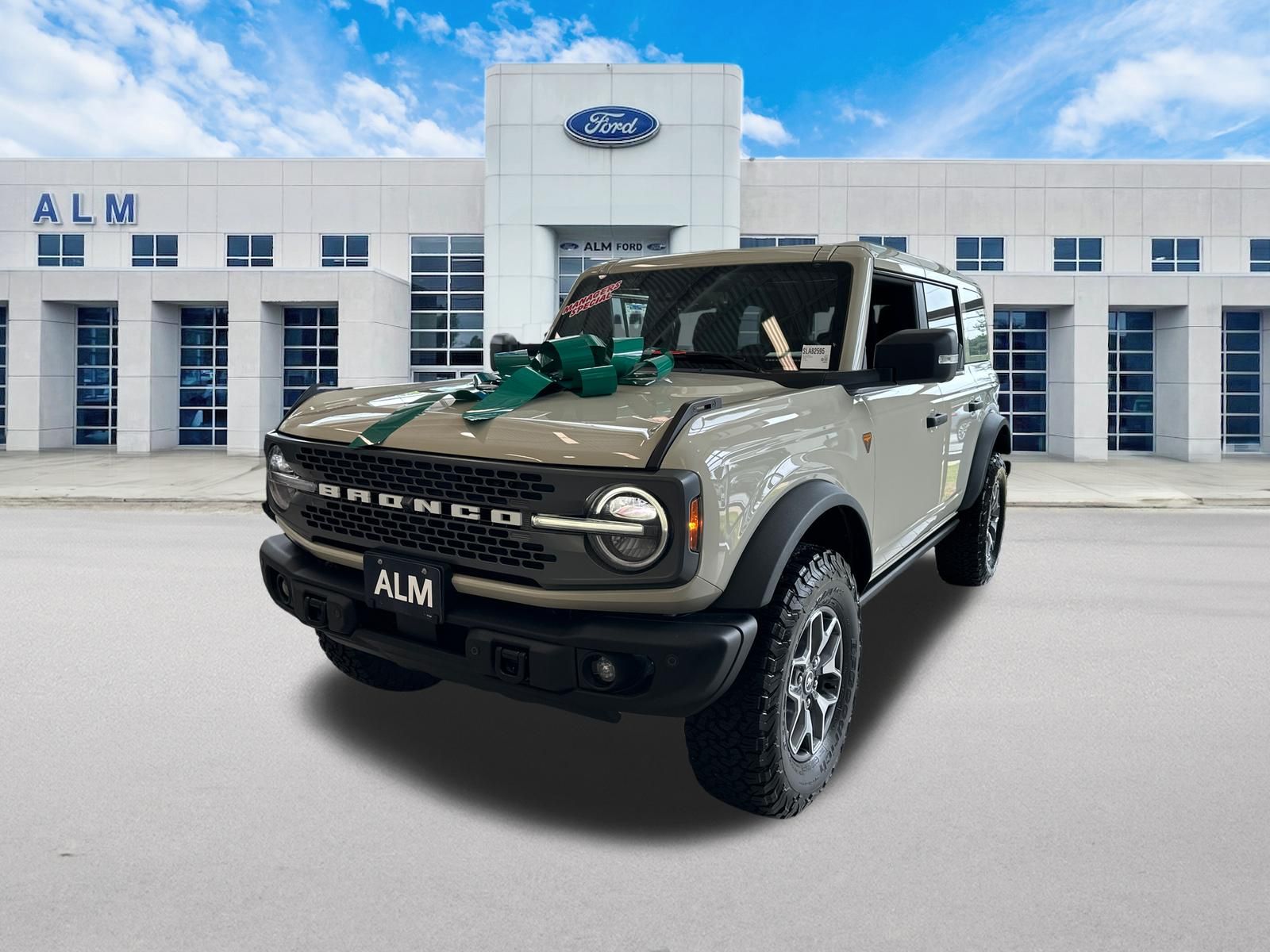 Desert Sand 2025 Ford Bronco SUV / Crossover Four-Wheel Drive Automatic