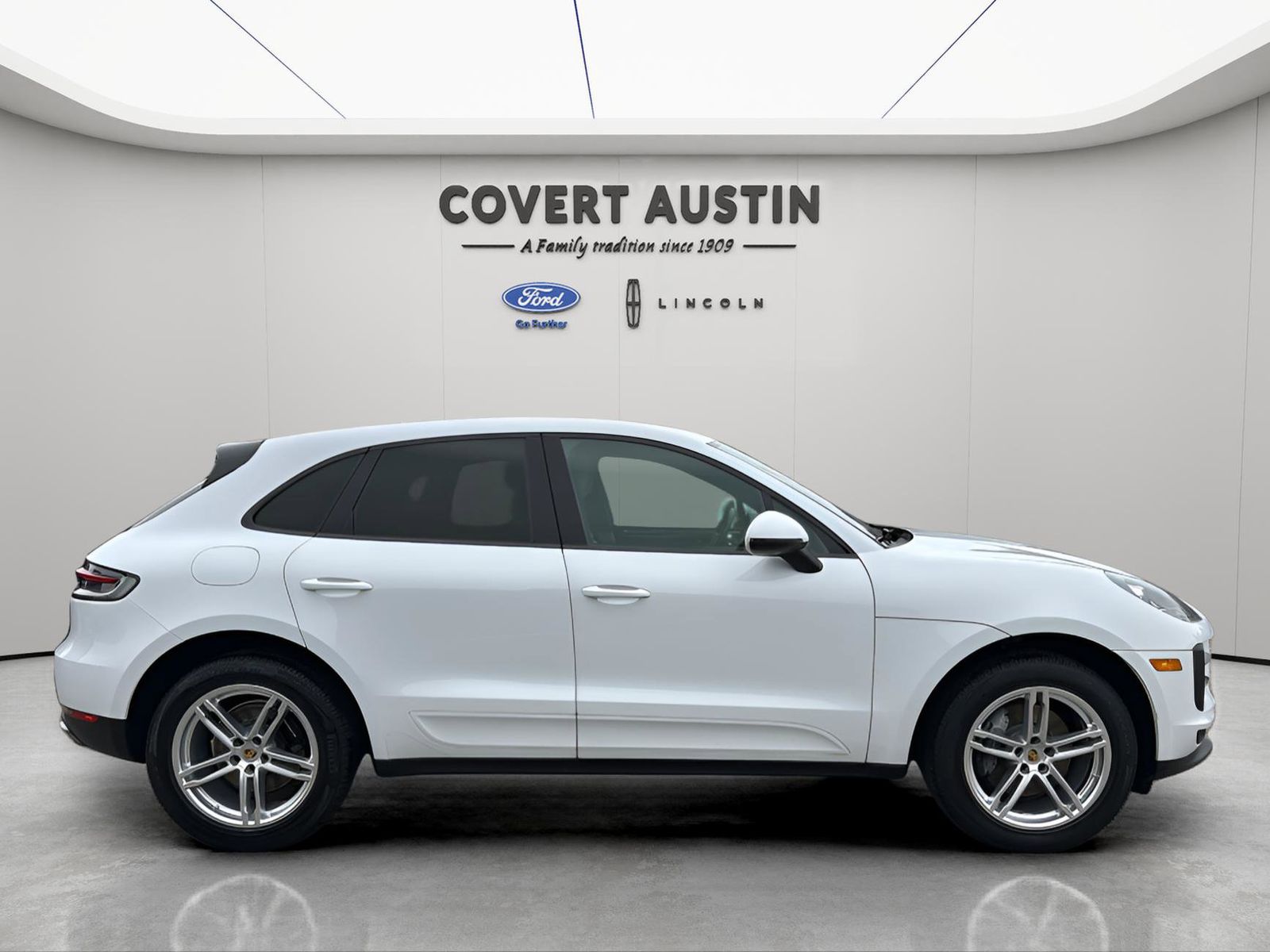 Used Car 2020 Porsche Macan  Base For Sale Under $30,000 In Austin, Texas