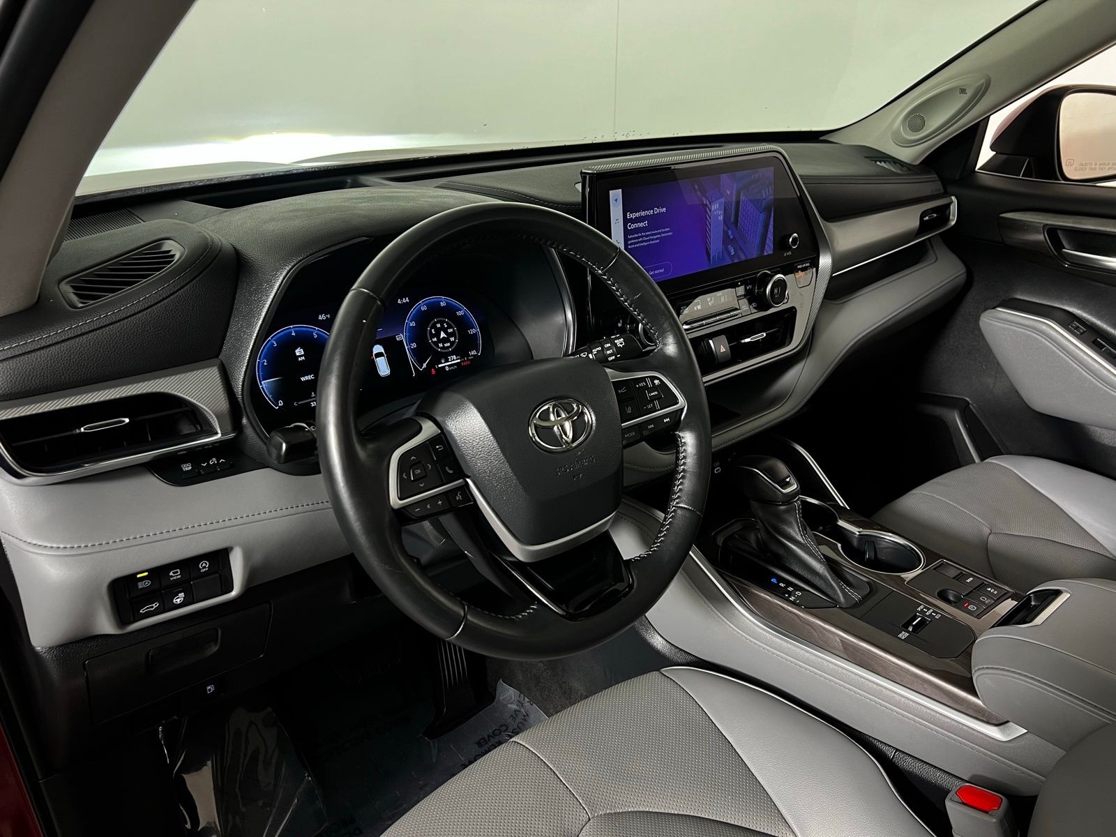 2023 Toyota Highlander Platinum 12