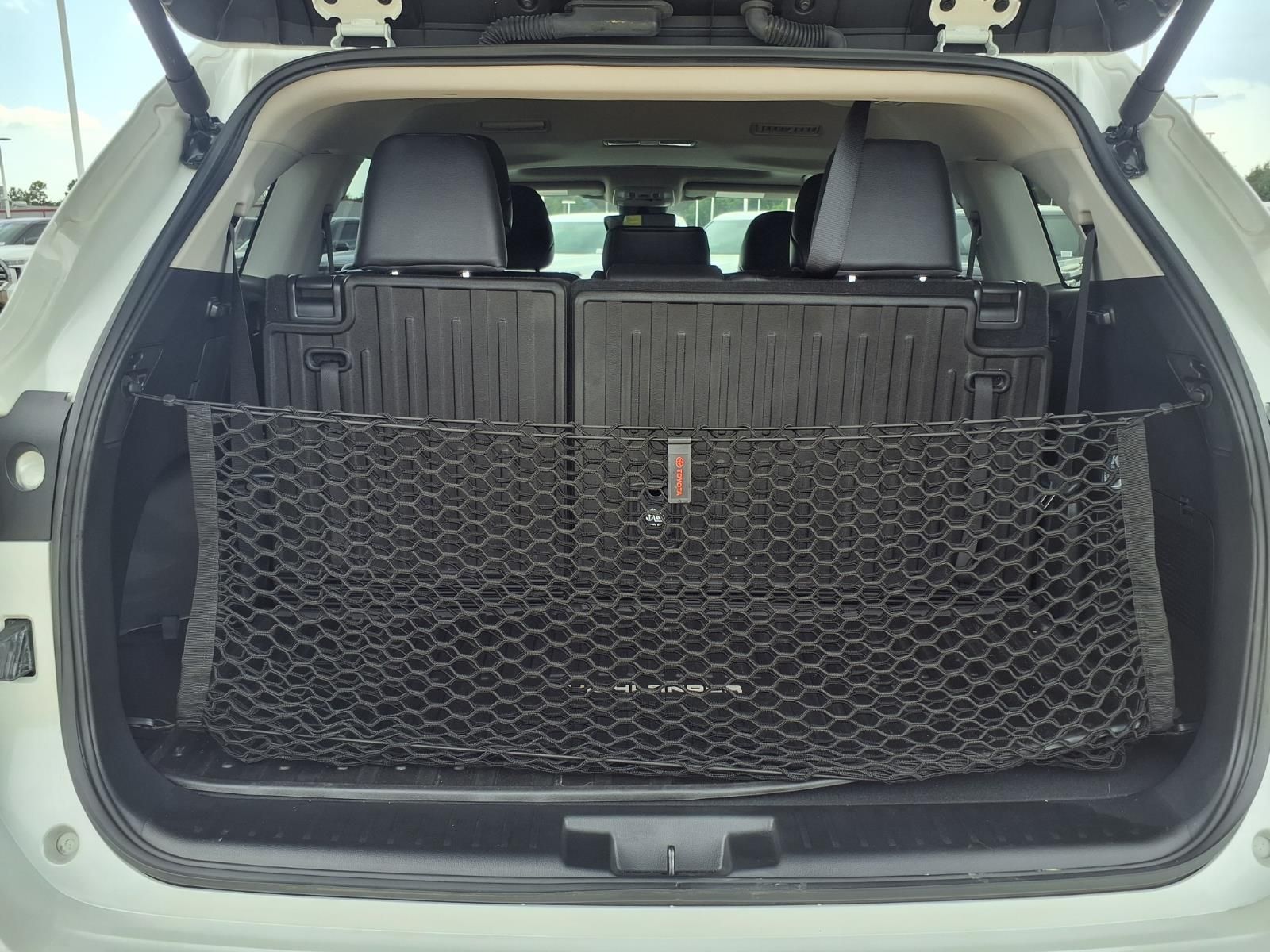 2025 Toyota Highlander XLE Beige at Gullo Toyota