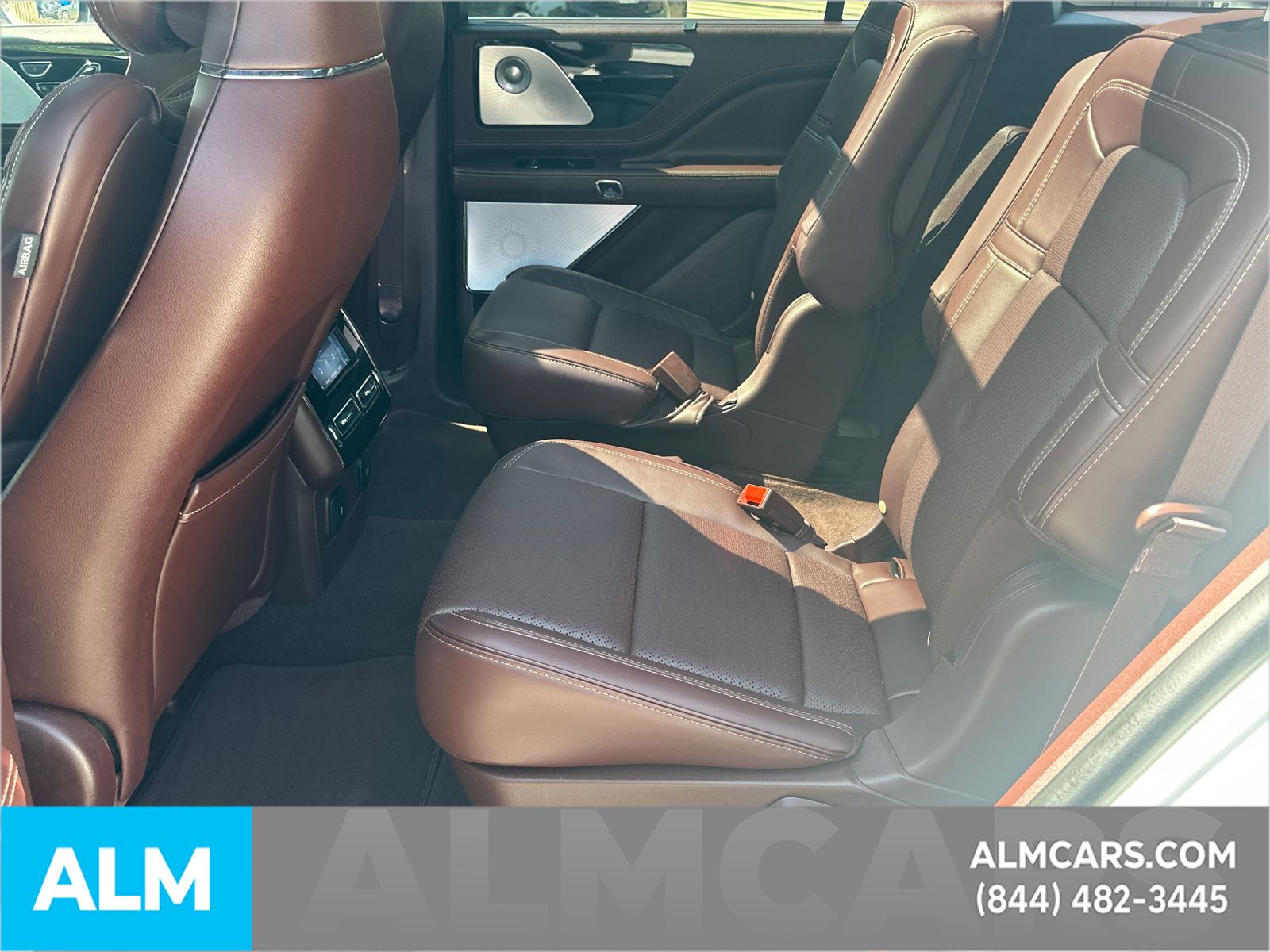 Used 2022 White Lincoln Black Label Grand Touring image 24