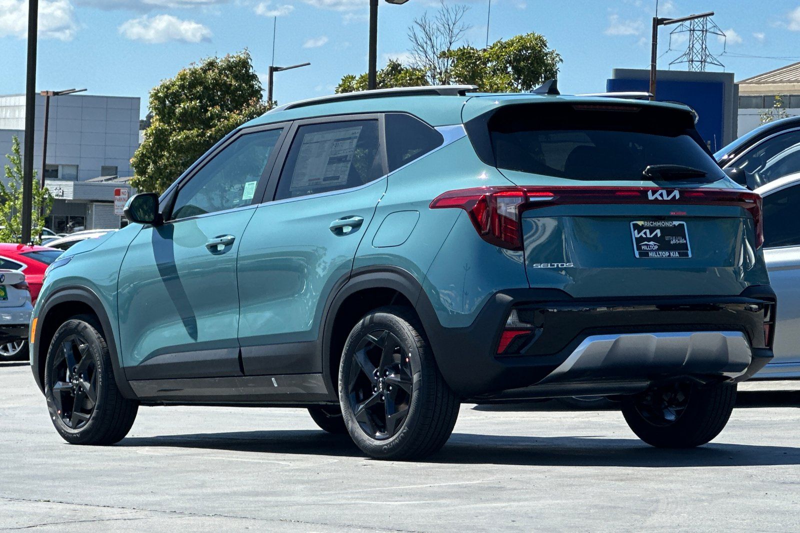 View vehicle photo 6