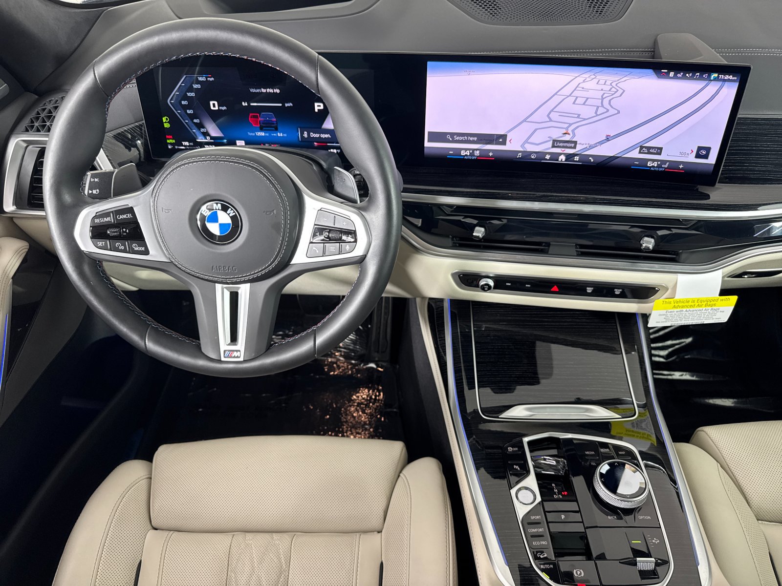 2026 BMW X7 M60i — full photo 14 of 30
