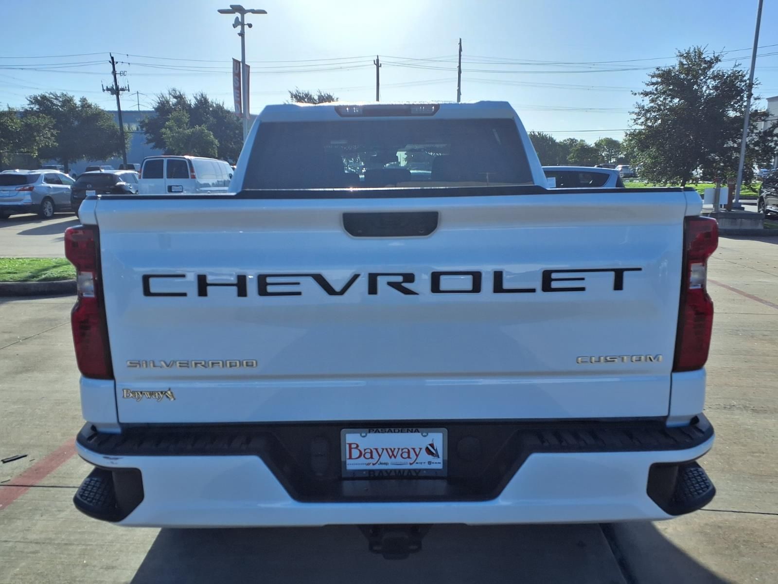 2023 Chevrolet Silverado 1500 Custom - 5